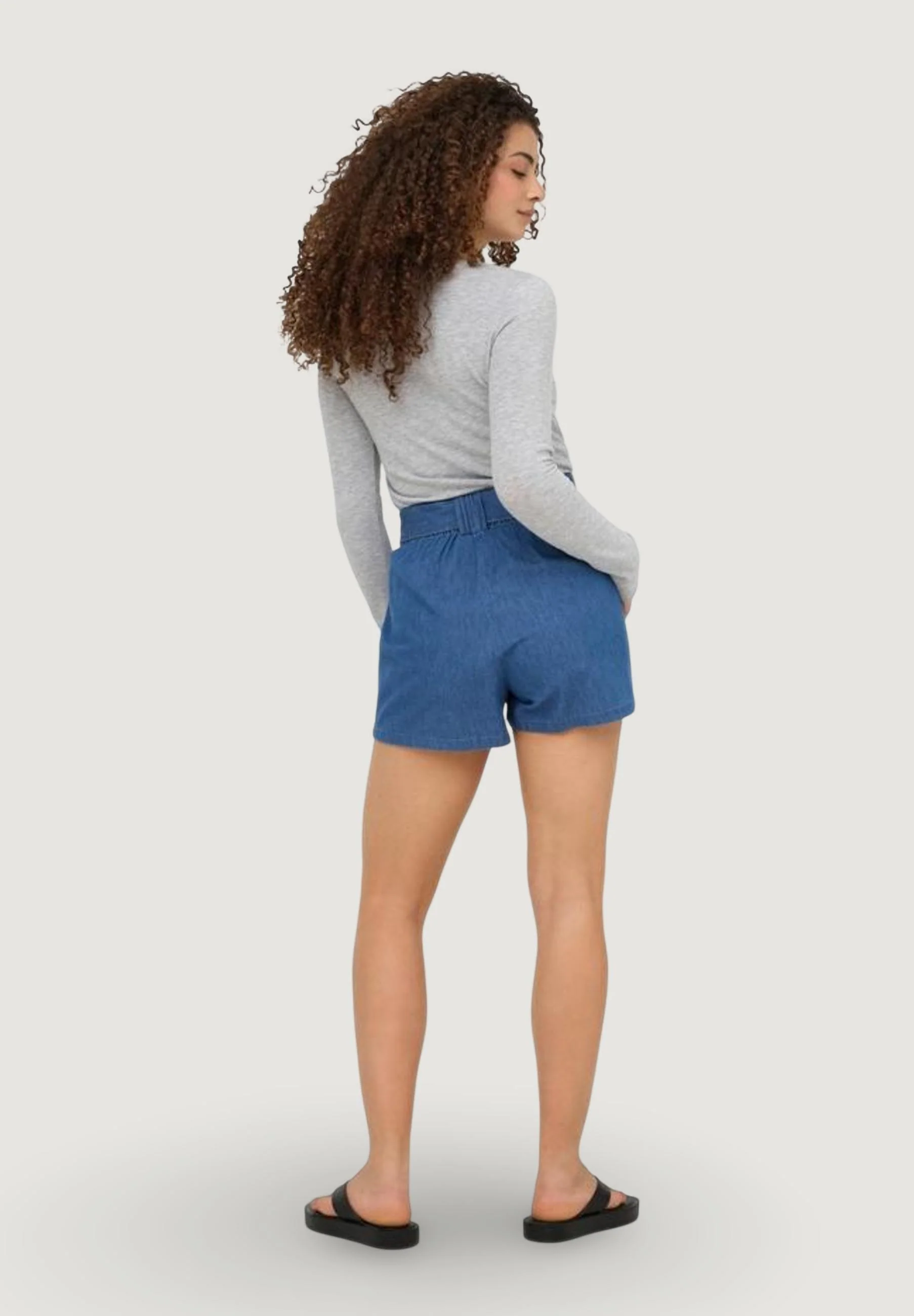 Bermuda Only Onlnova Azure Talia Shorts Wvn - Image 2