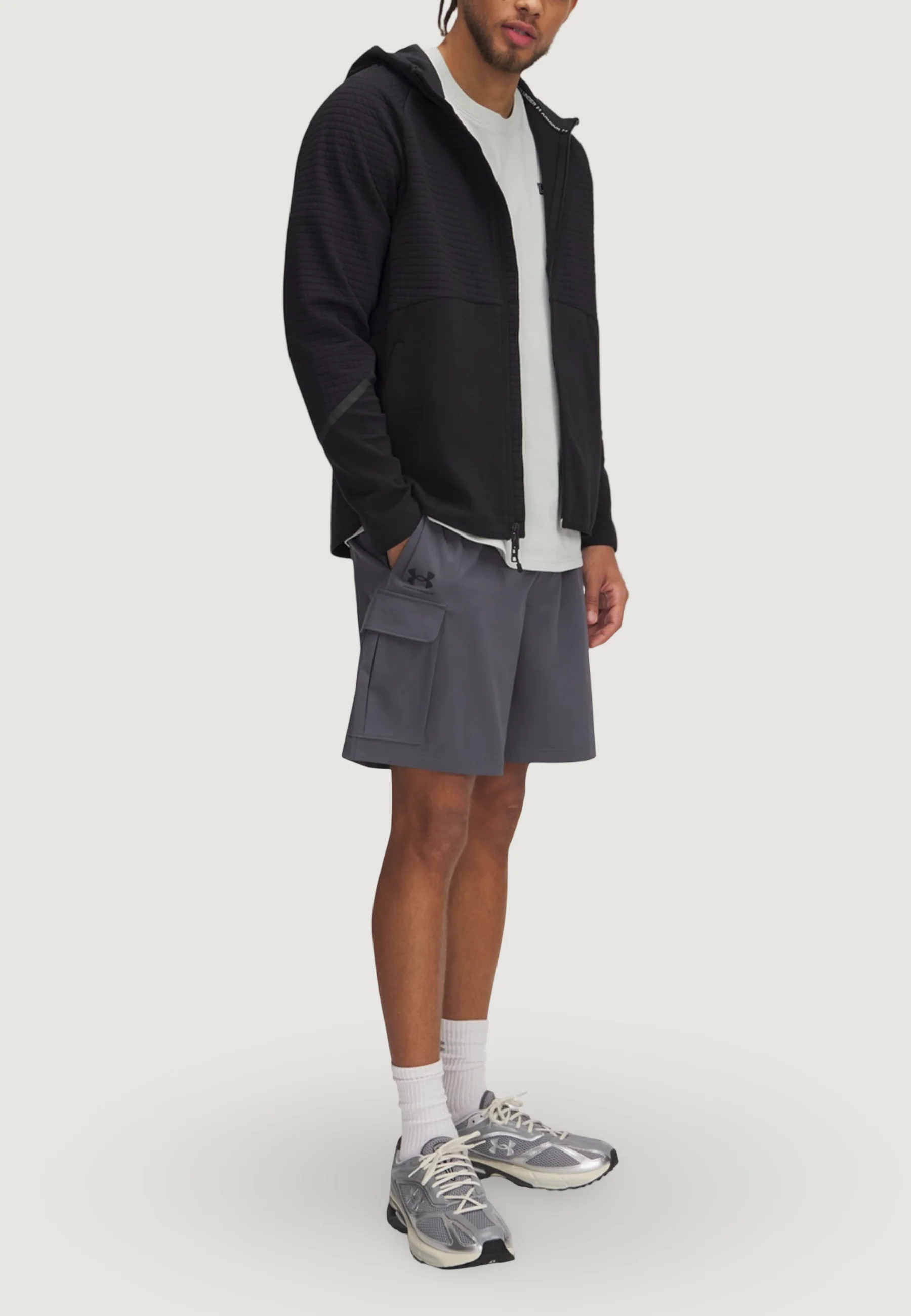 Bermuda sportivi Under Armour UA VIBE WOVEN CARGO SHORT - Image 3
