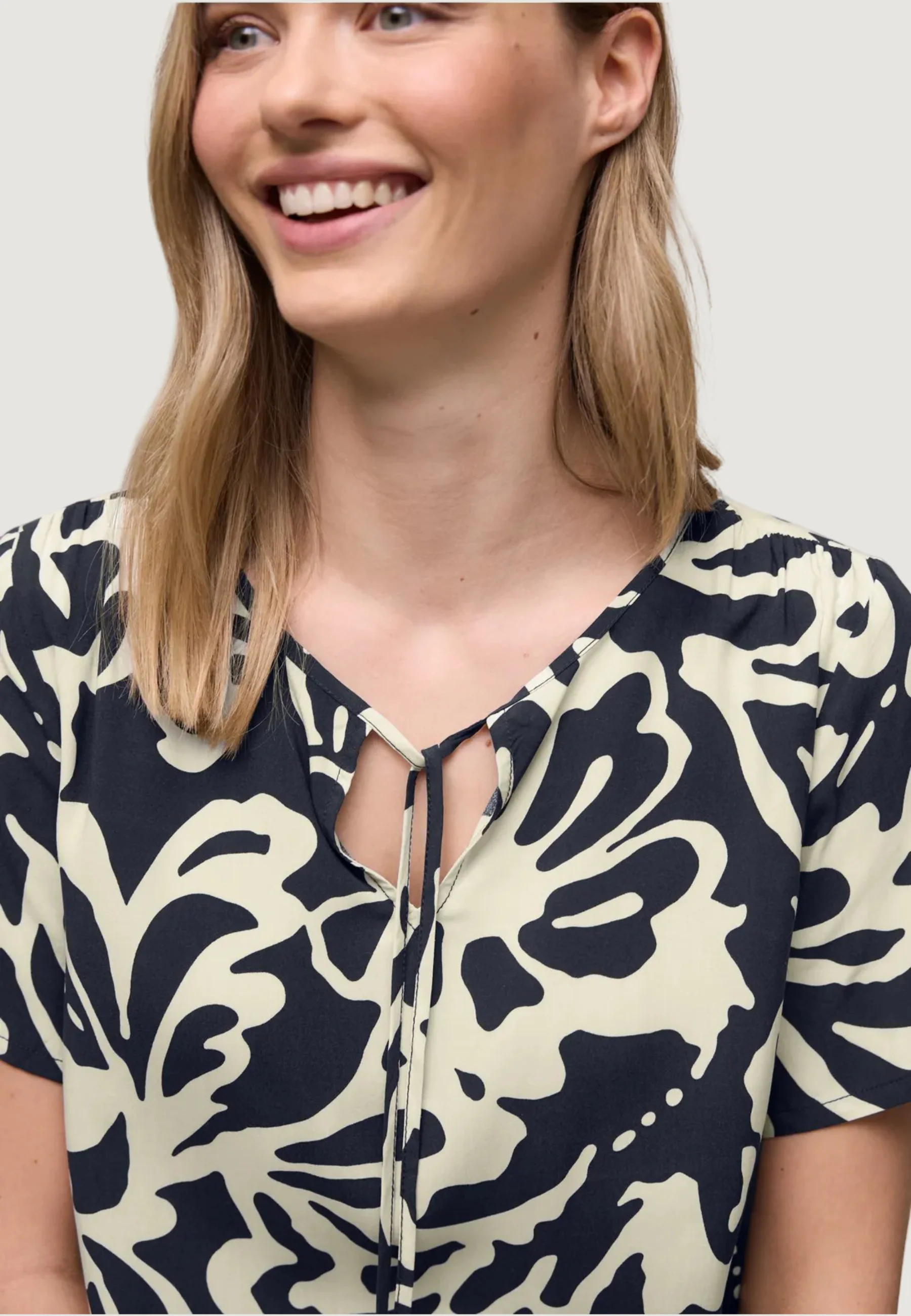 Blusa manica corta Street One Shirtblouse w string - Image 5