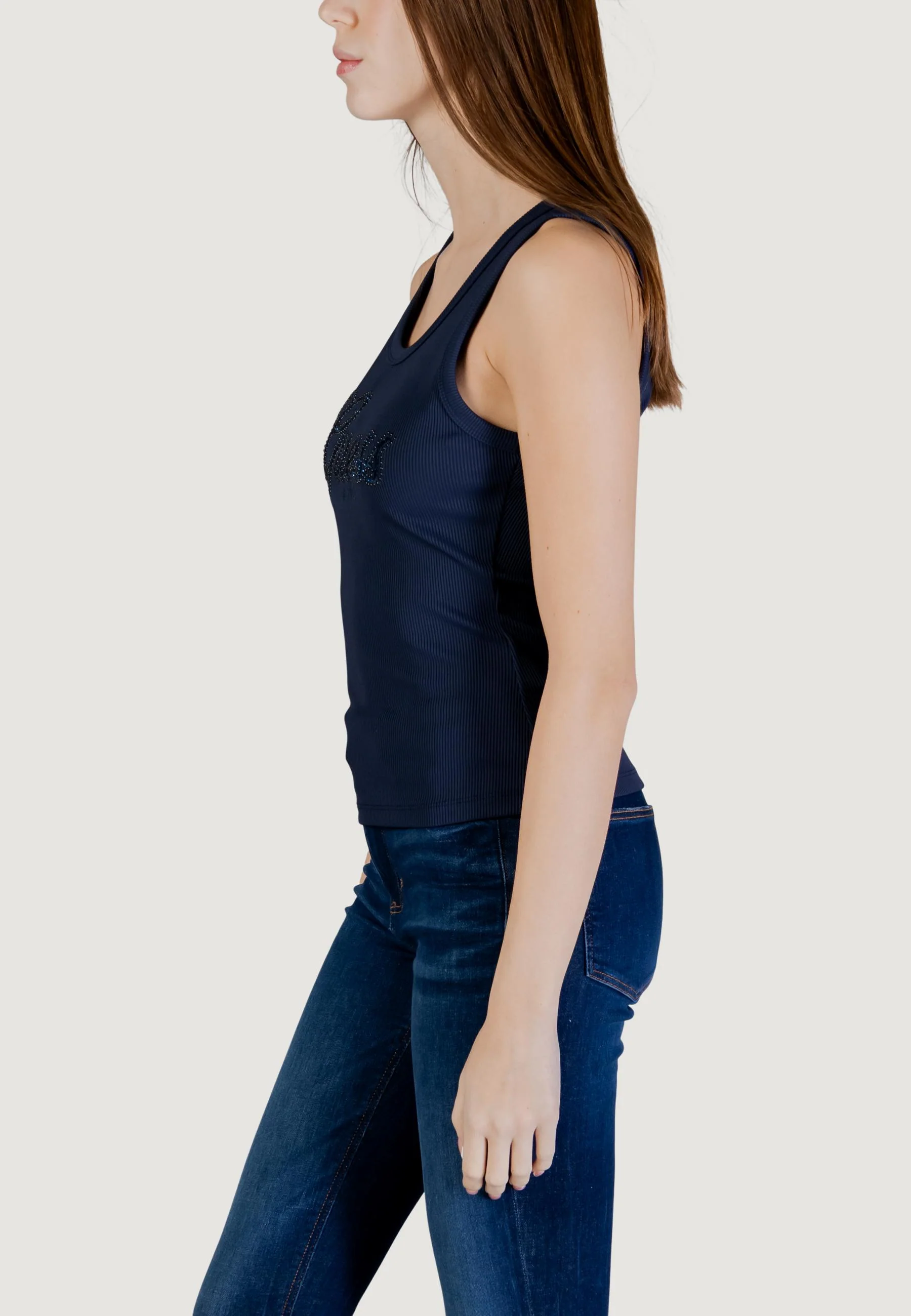 Canotta Guess LOGO SCRIPT TANK TOP - Image 5