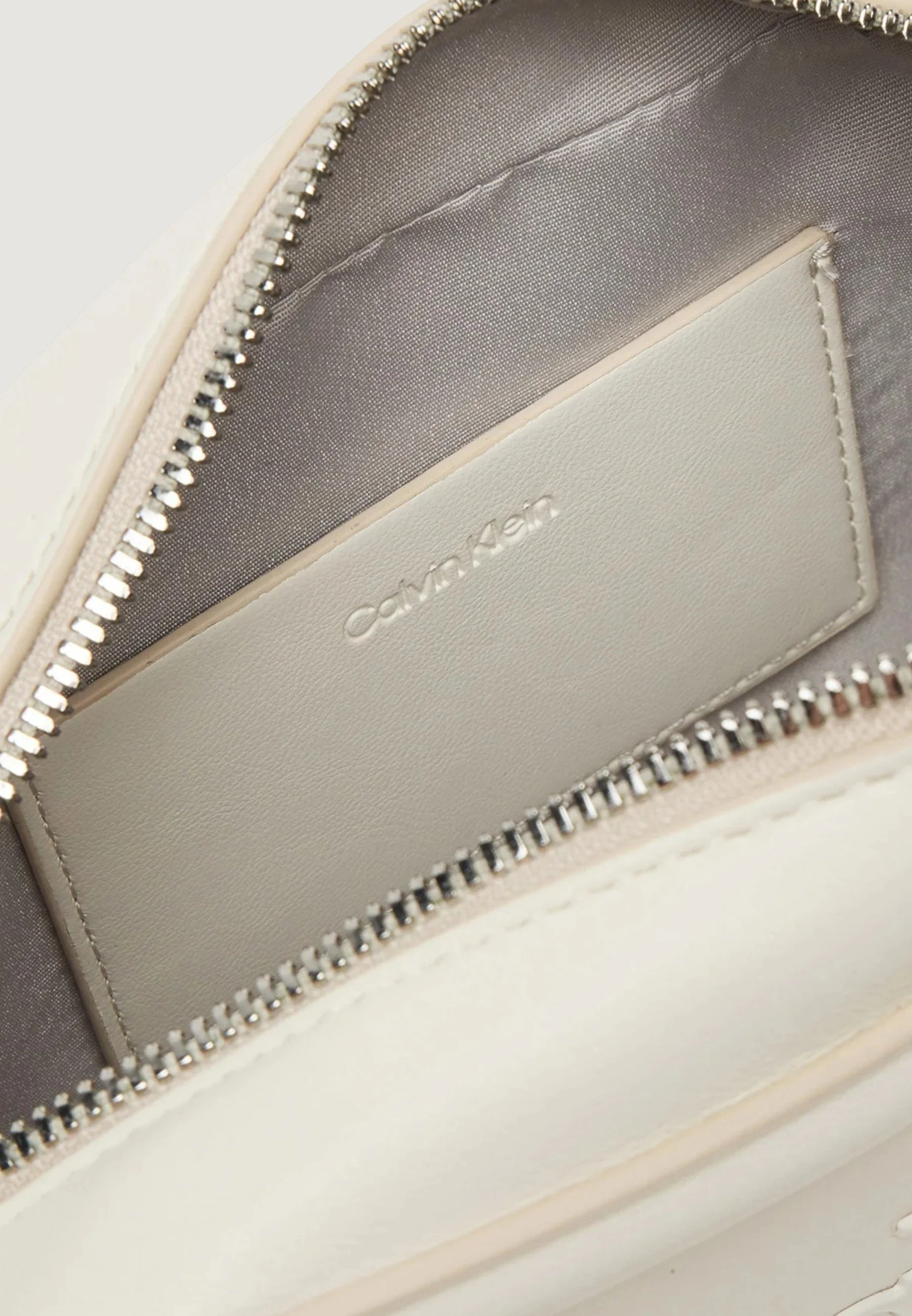 Borsa Calvin Klein BOLD CK CAMERA BAG - Image 5