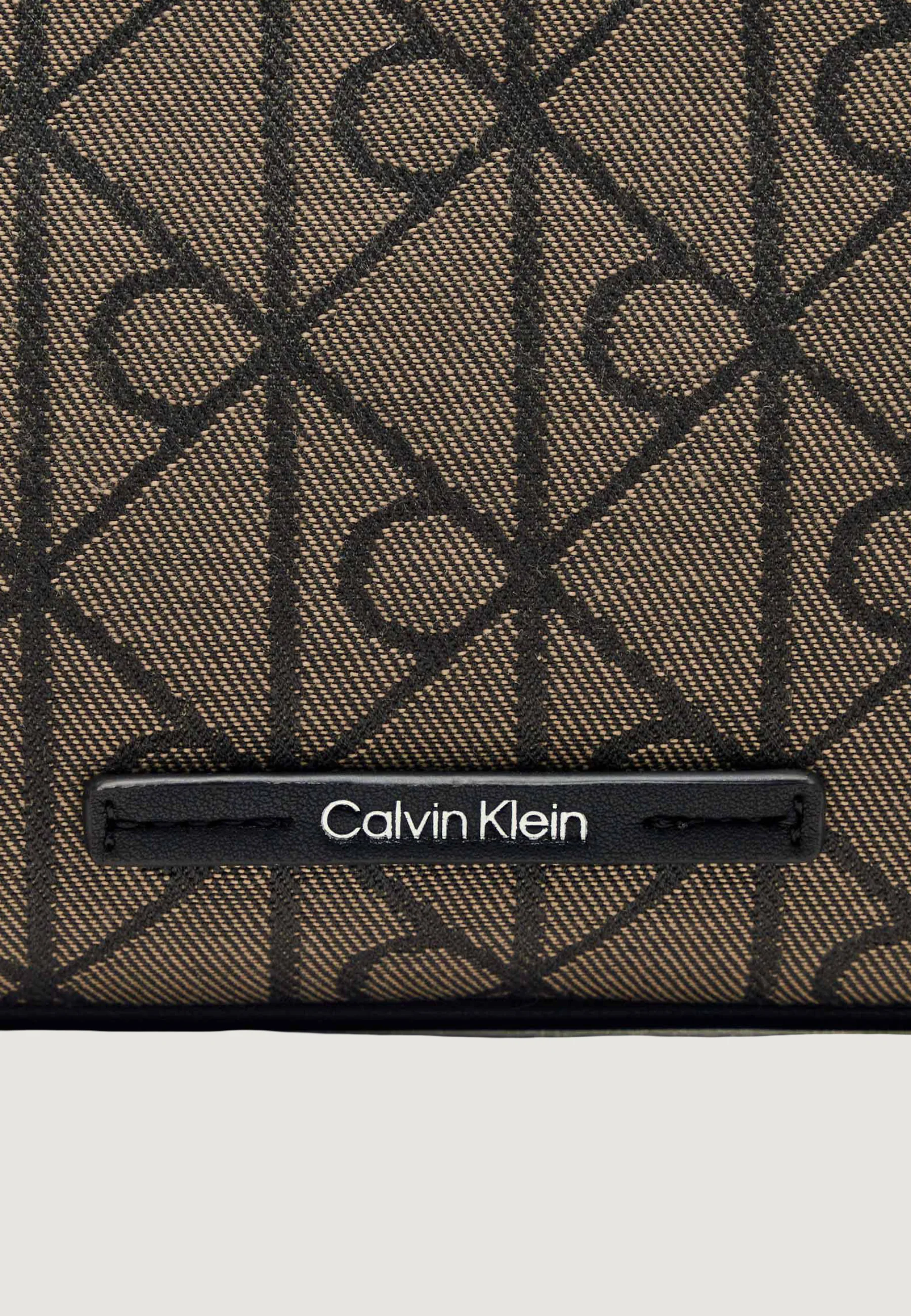 Borsa Calvin Klein EMBLEM AOP JACQUARD CONV MINI BA - Image 2