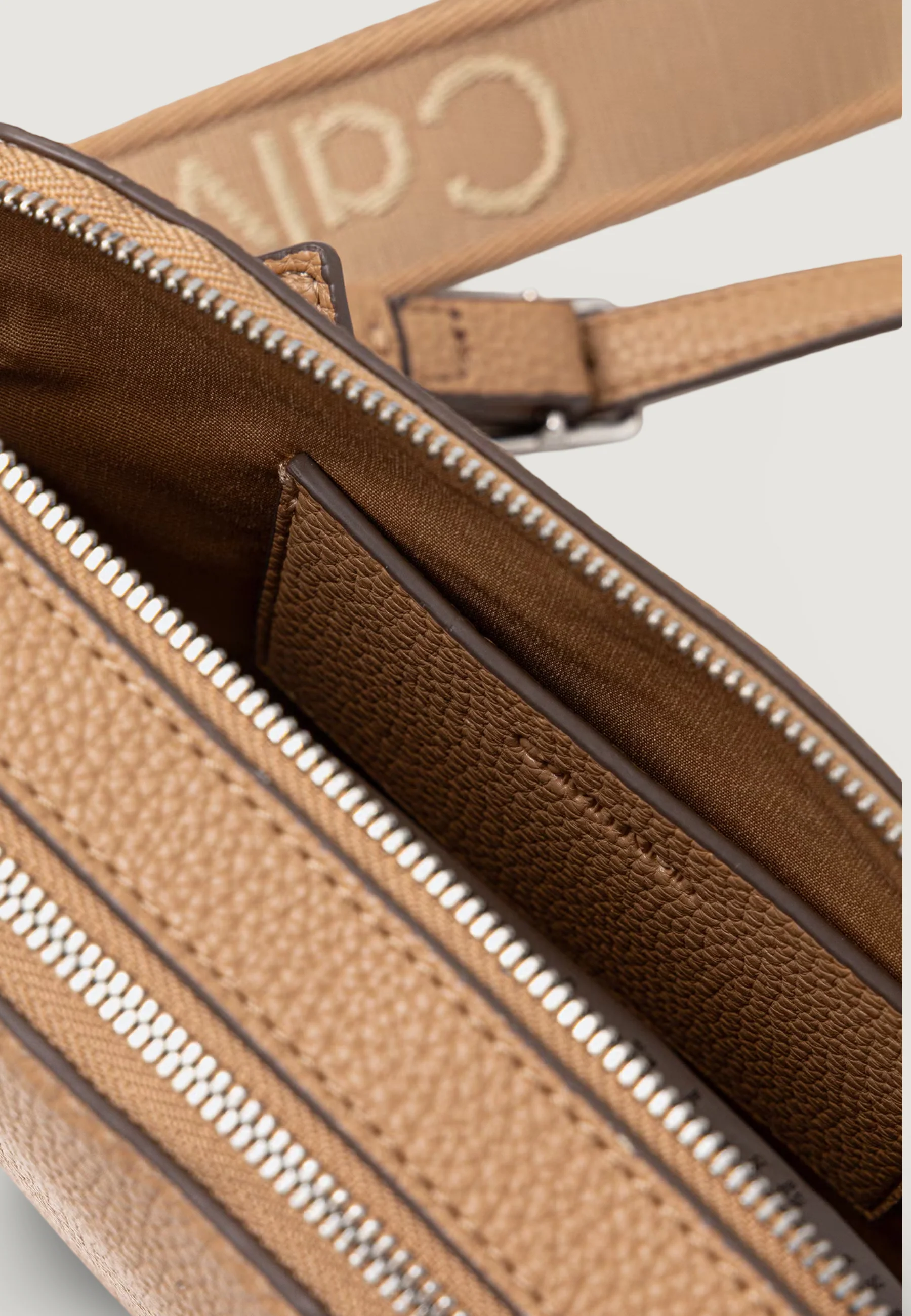 Borsa Calvin Klein WEBBING 2X STRAP CAMERA BAG - Image 5