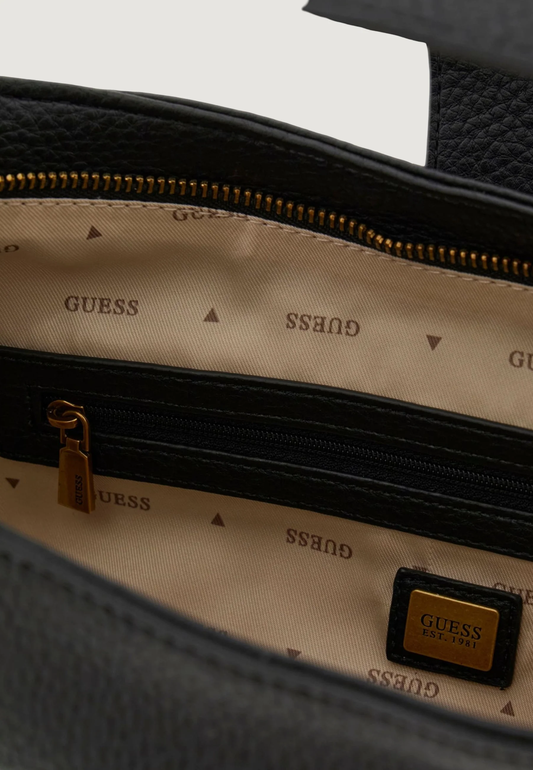 Borsa Guess CAMDEN SHOULDER BAG - Image 4