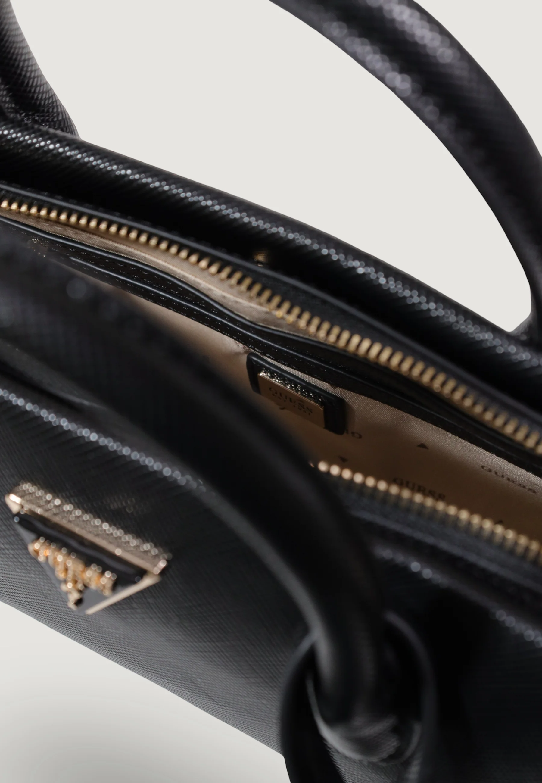 Borsa Guess NOELLE II GIRLFRIEND SATCHEL - Image 5