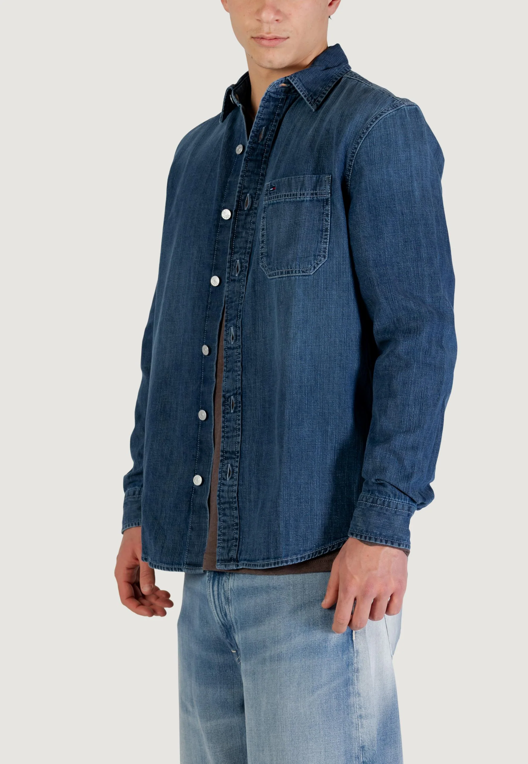 Camicia manica lunga Tommy Hilfiger Jeans DM0DM22303 - Image 4