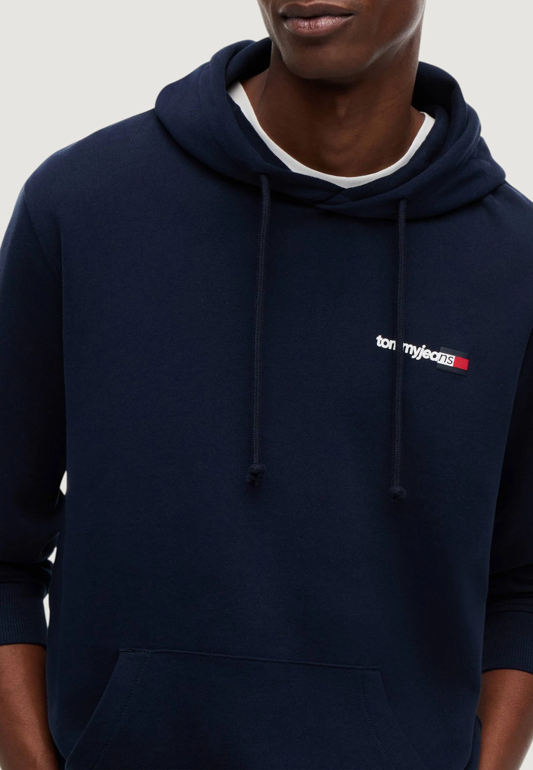 Felpa con cappuccio Tommy Hilfiger Jeans DM0DM23393 - Image 4