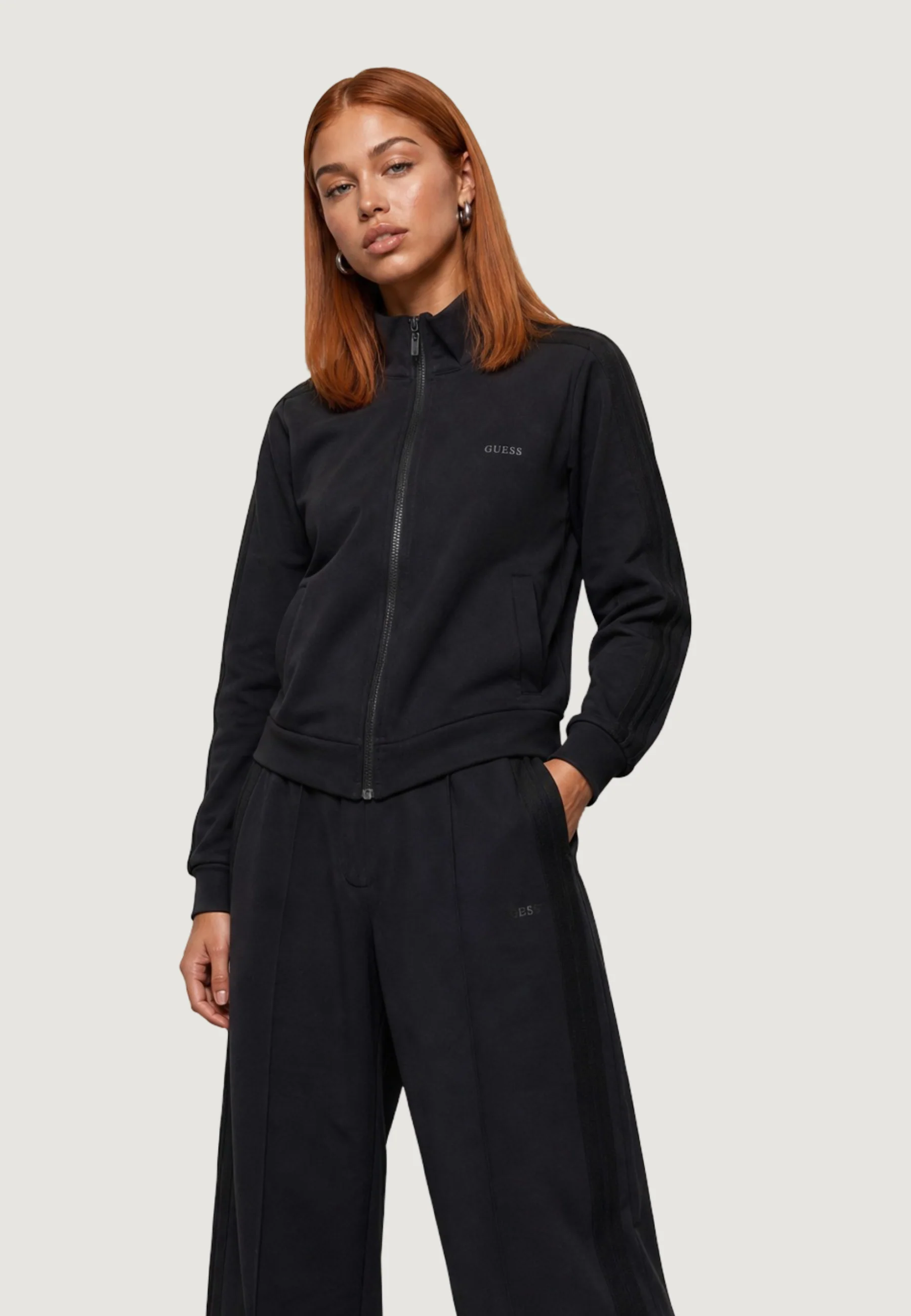 Felpa senza cappuccio Guess Active LYRA HIGH NECK FULL