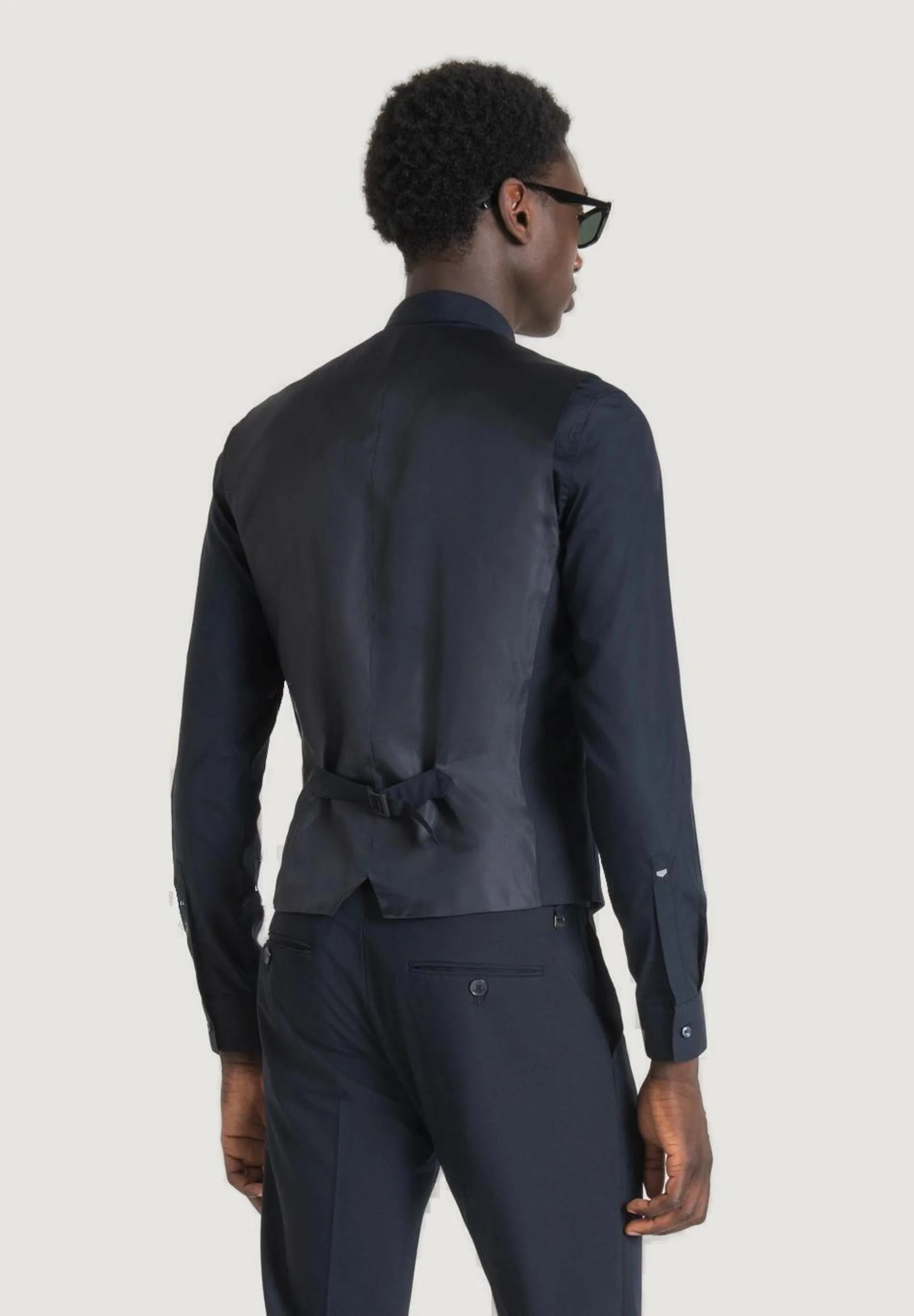 Gilet da completo Antony Morato MMVS00009-FA600255 - Image 3