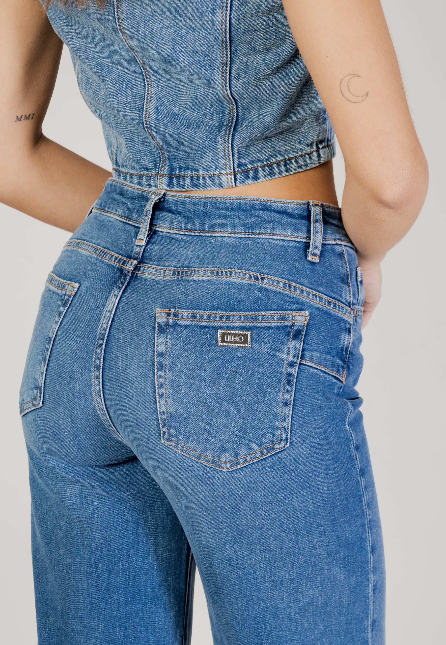 Jeans bootcut Liu-Jo B.UP FLARE H.W. - Image 5