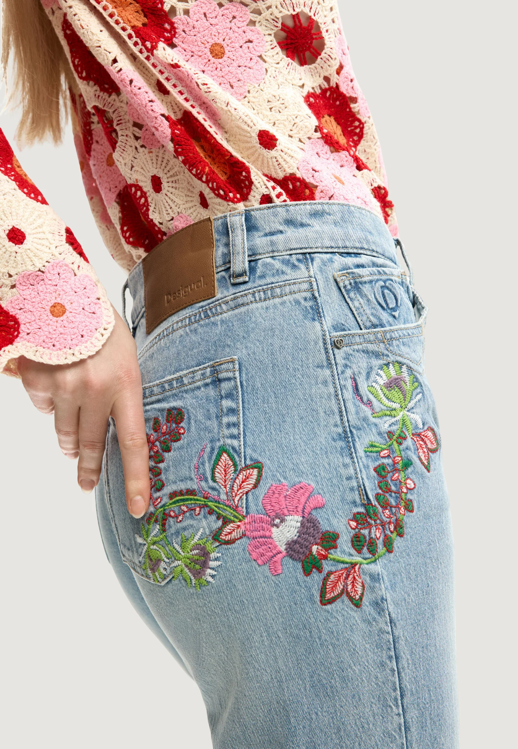 Jeans slim Desigual FLORA - Image 3