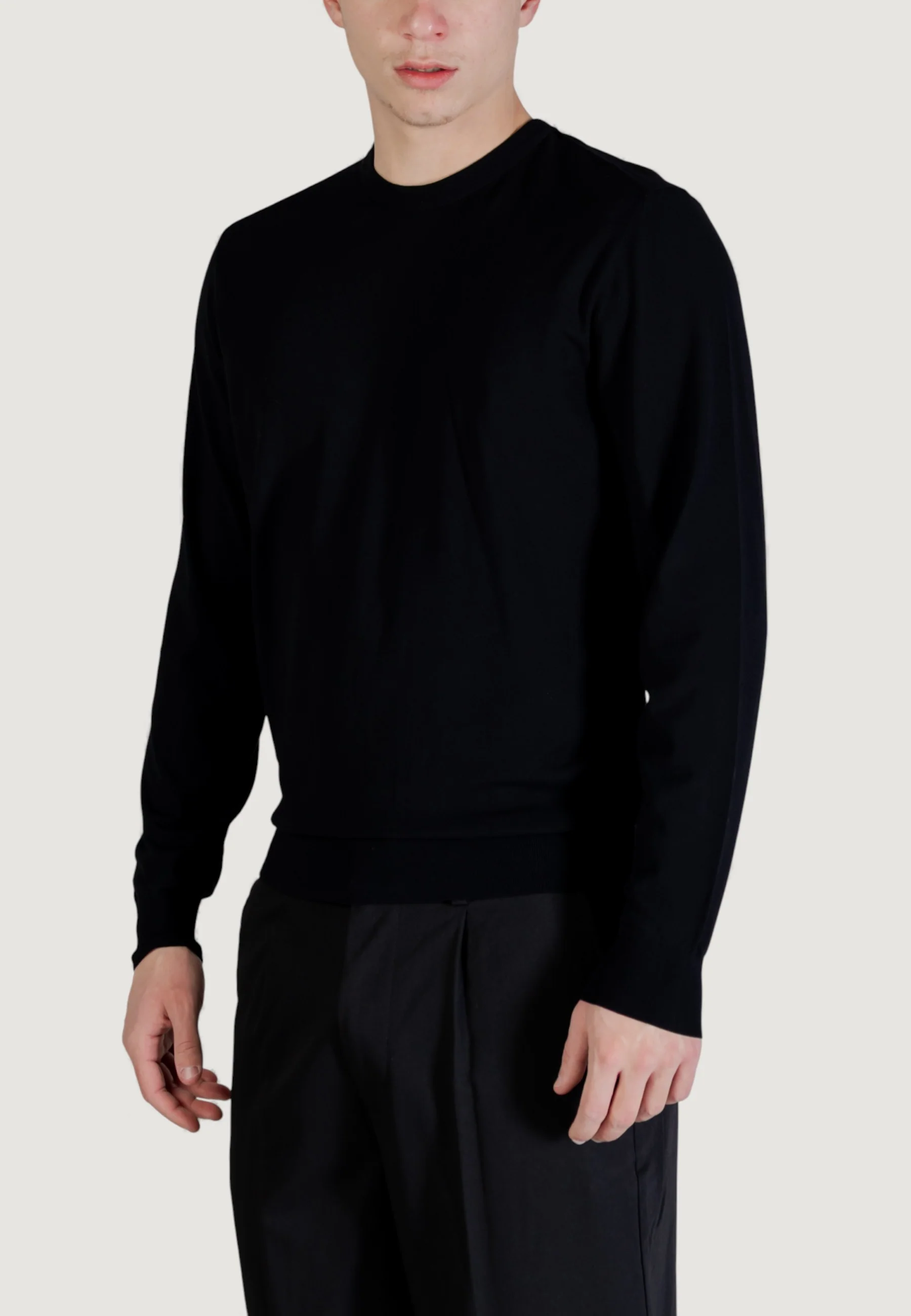 Maglia Guess KADIR TECH LS CN SWTR - Image 4