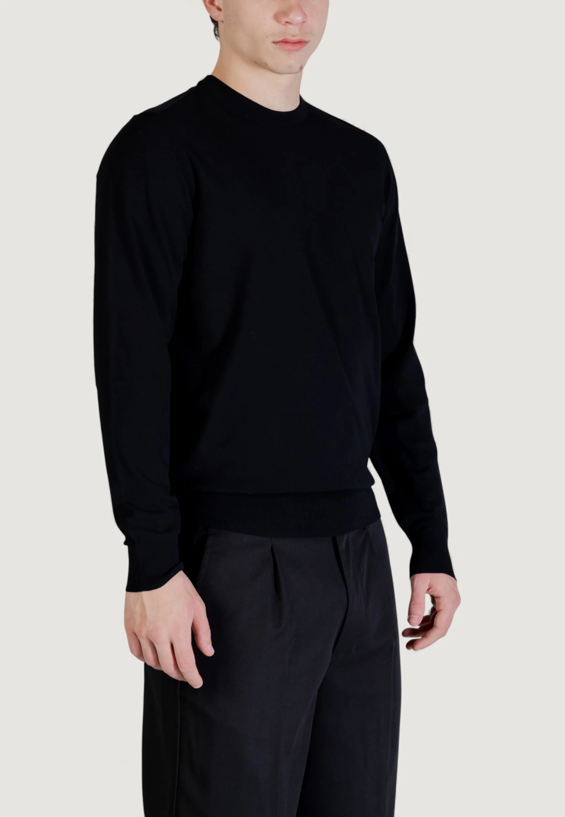 Maglia Guess KADIR TECH LS CN SWTR - Image 5