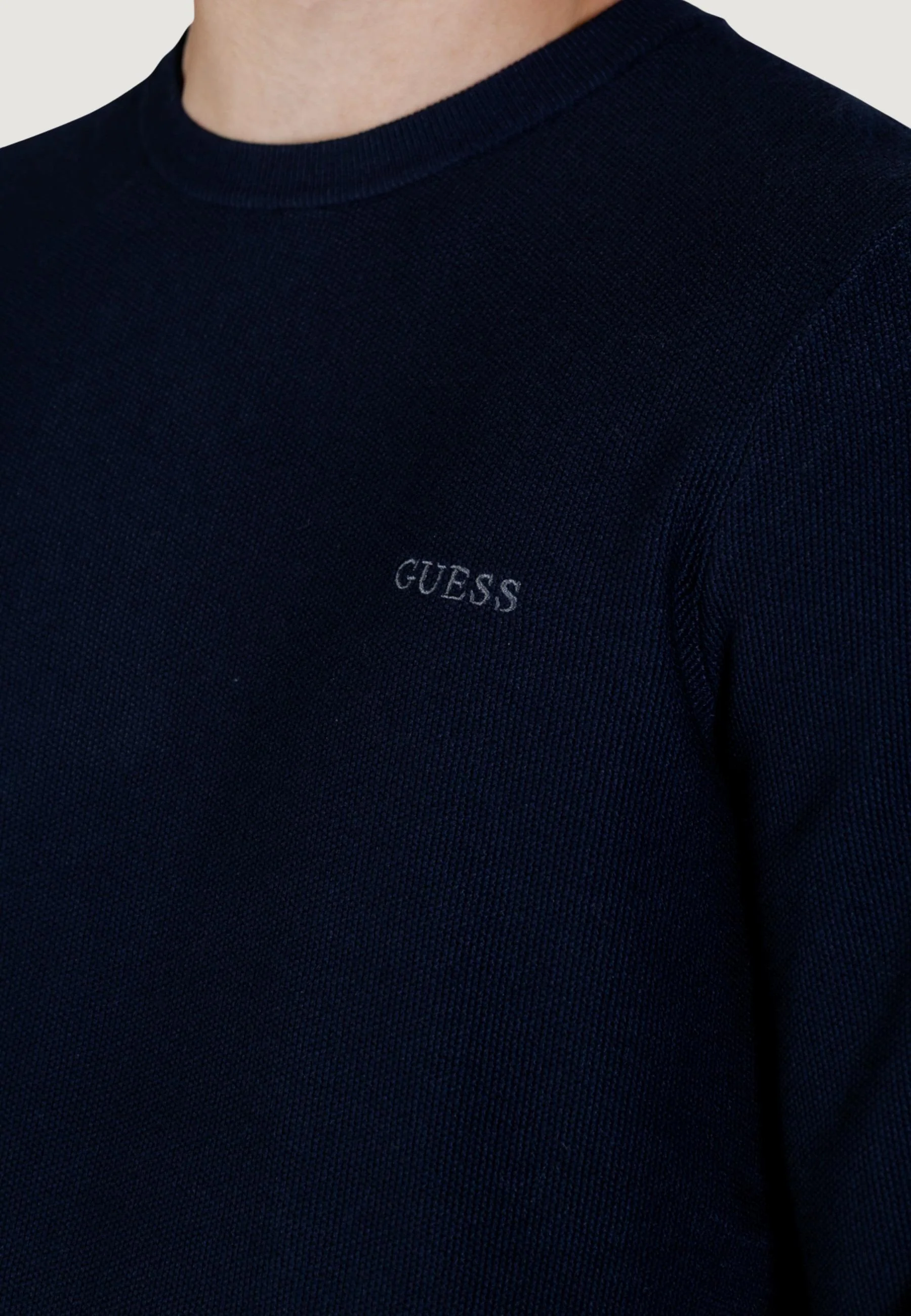 Maglia Guess KARIM CN PIQUET STITCH SWTR - Image 2