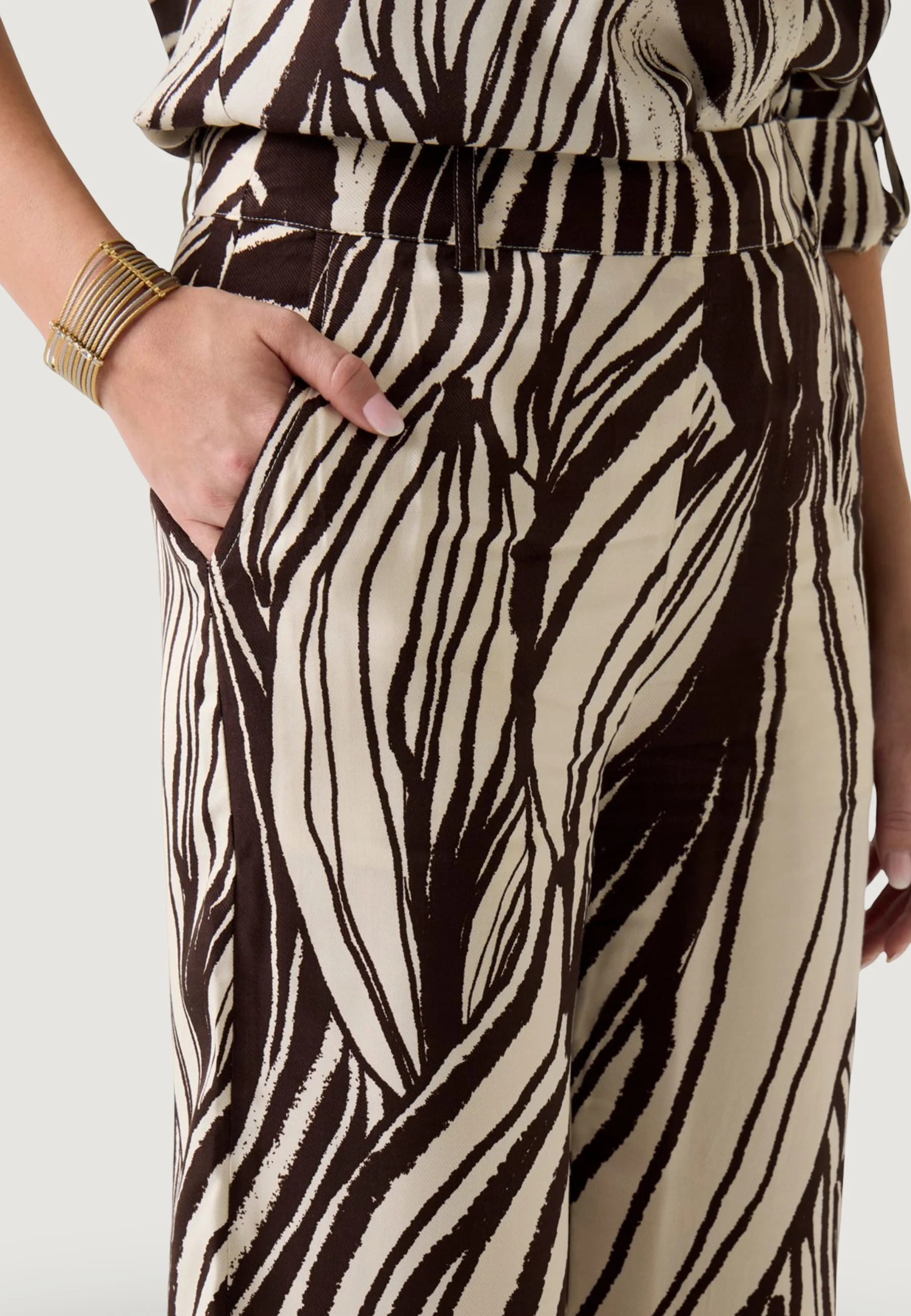 Pantaloni a palazzo Guess BASTIENNE WIDE LEG TROUSER - Image 4