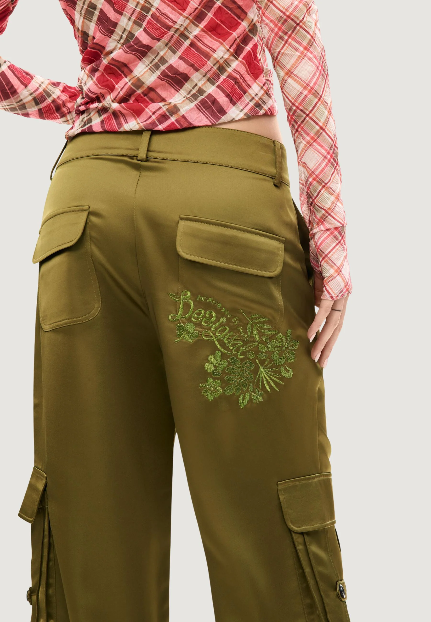 Pantaloni regular Desigual PANT_FAN - Image 3