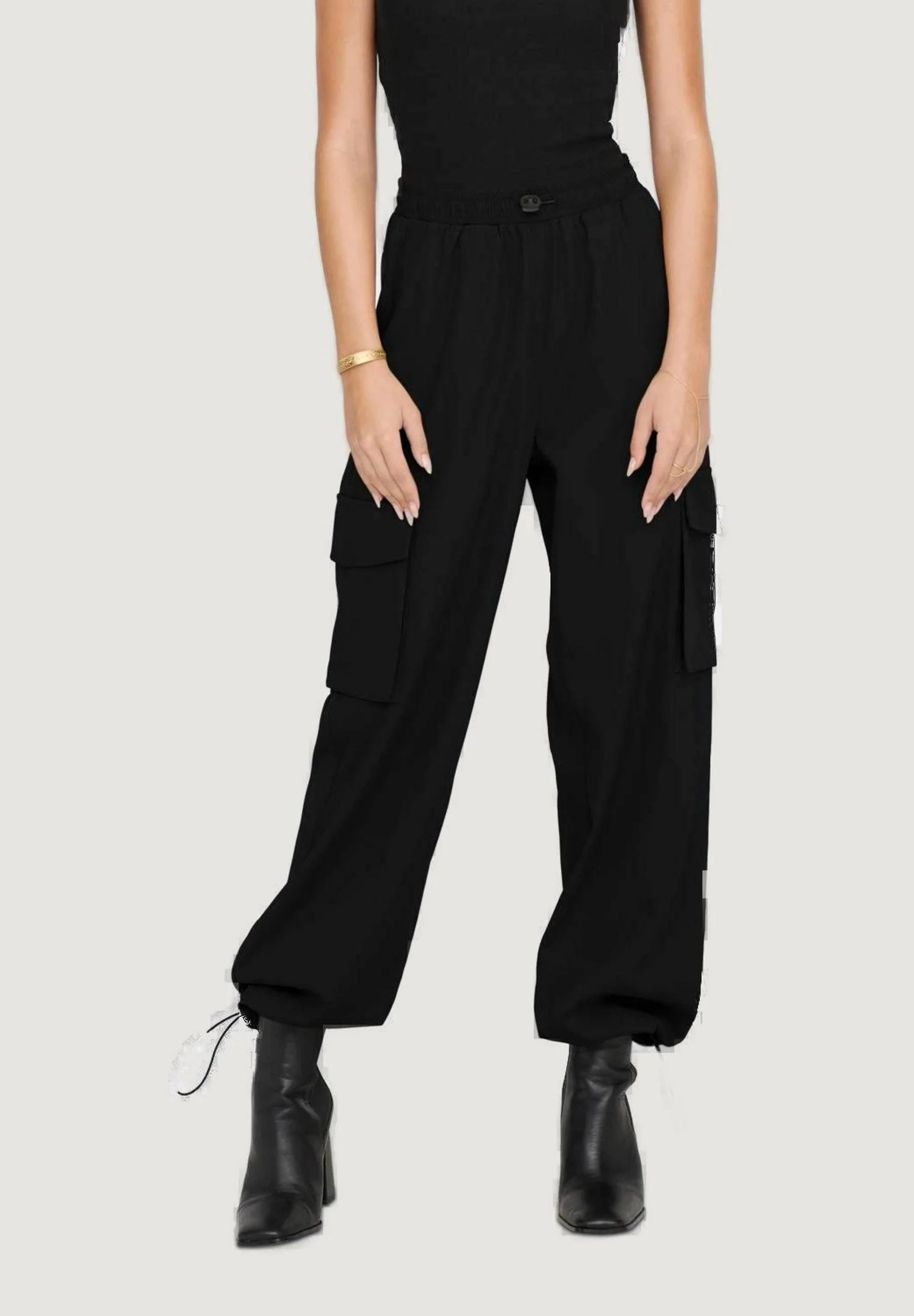 Pantaloni regular Only ONLCASHI CARGO WVN NOOS