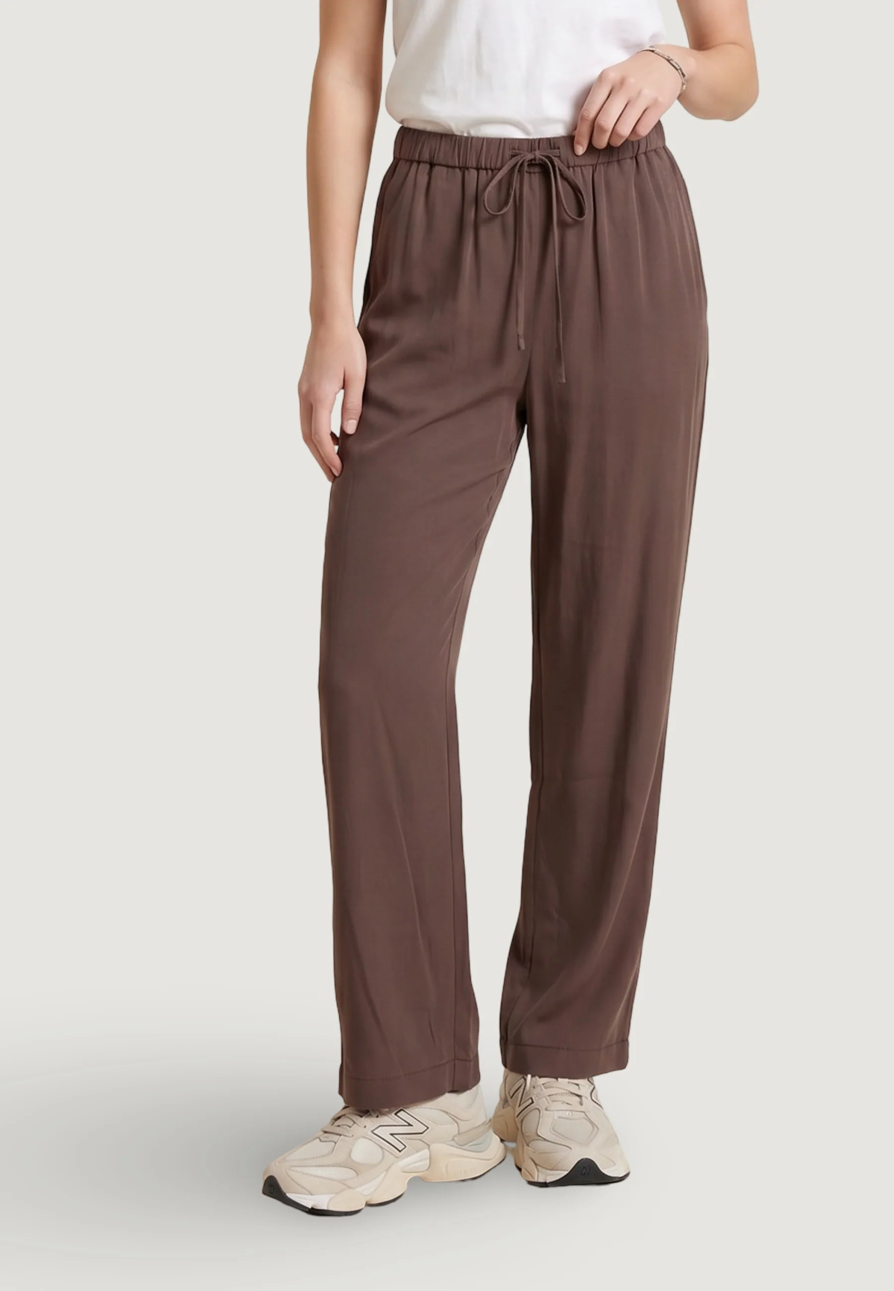 Pantaloni regular Only Onlmadeli Oaklyn Long Pull Up Wvn