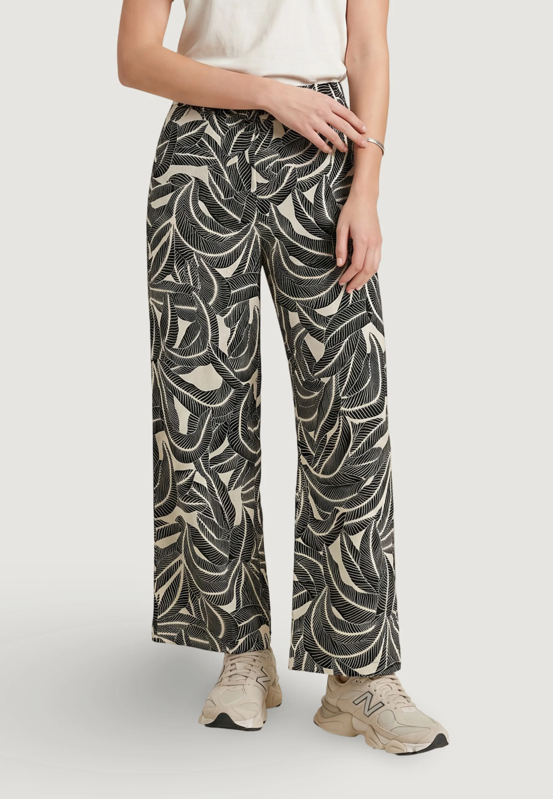 Pantaloni regular Only ONLNOVA LIFE VIS PALAZZO PANT WVN