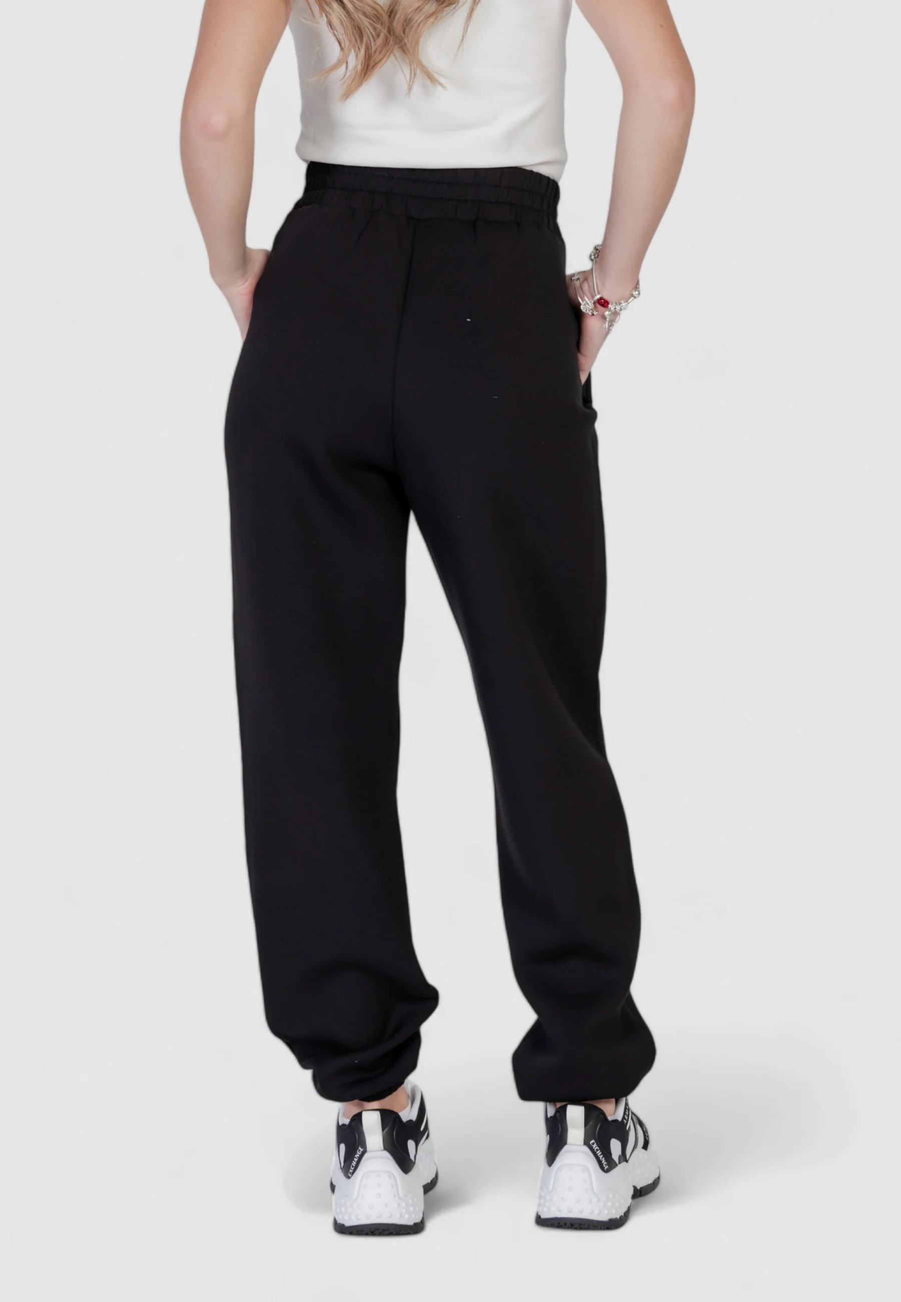 Pantaloni sportivi Guess Active CECILIA SCUBA JOGGER - Image 4