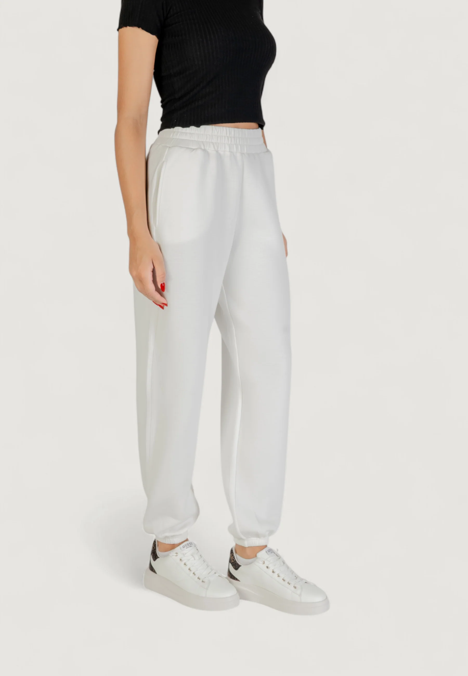 Pantaloni sportivi Guess Active CECILIA SCUBA JOGGER PANTS - Image 8