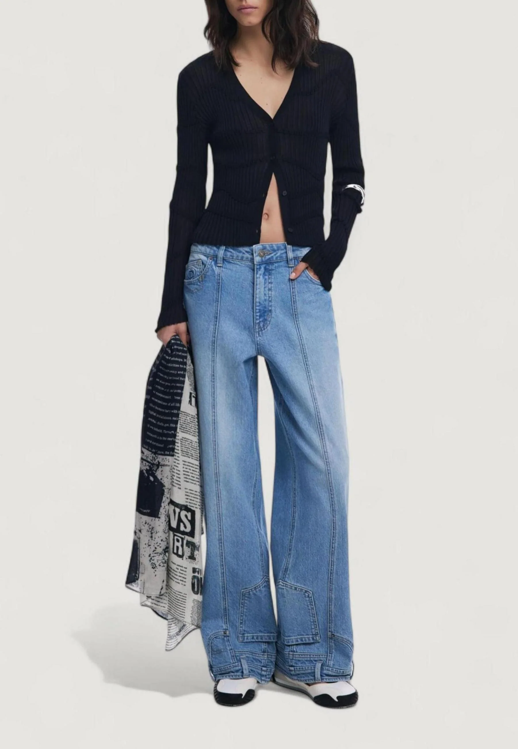 Pashmina Desigual FOU_NEWSPAPER - Image 4