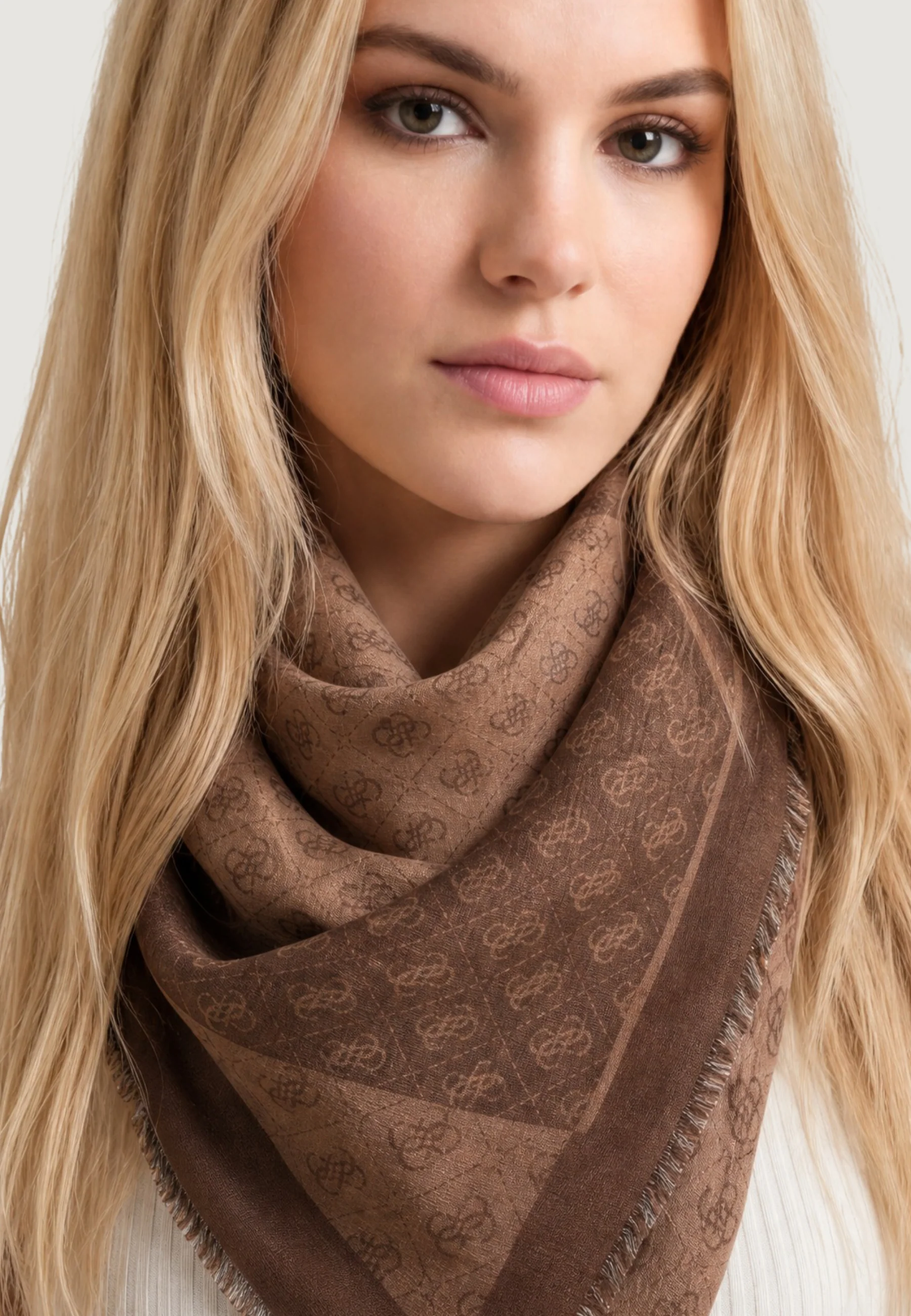 Pashmina Guess LINDSEY JACQUARD KEF - Image 3