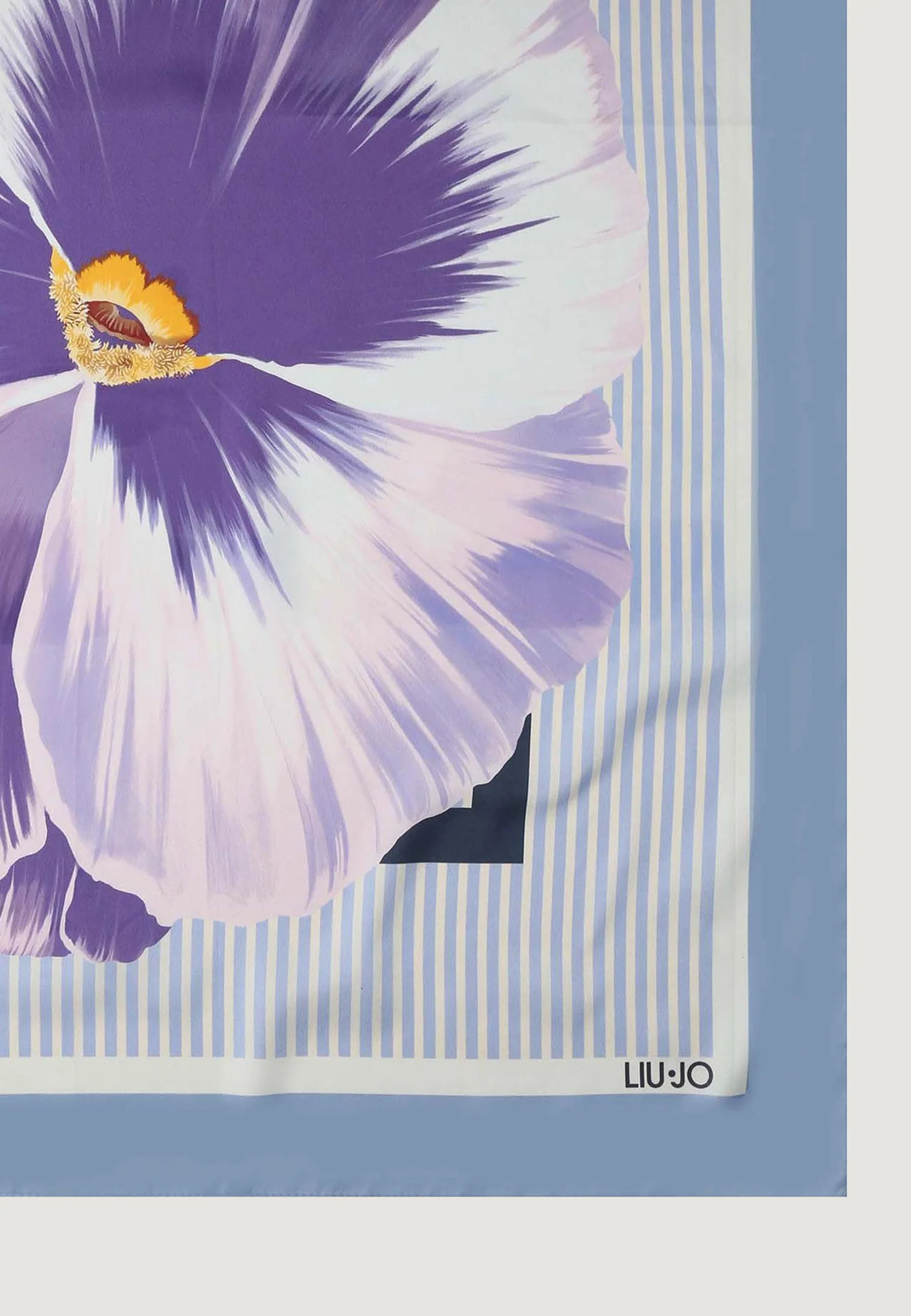 Pashmina Liu-Jo ECS FOULARD FLOWERS 70X70 - Image 3