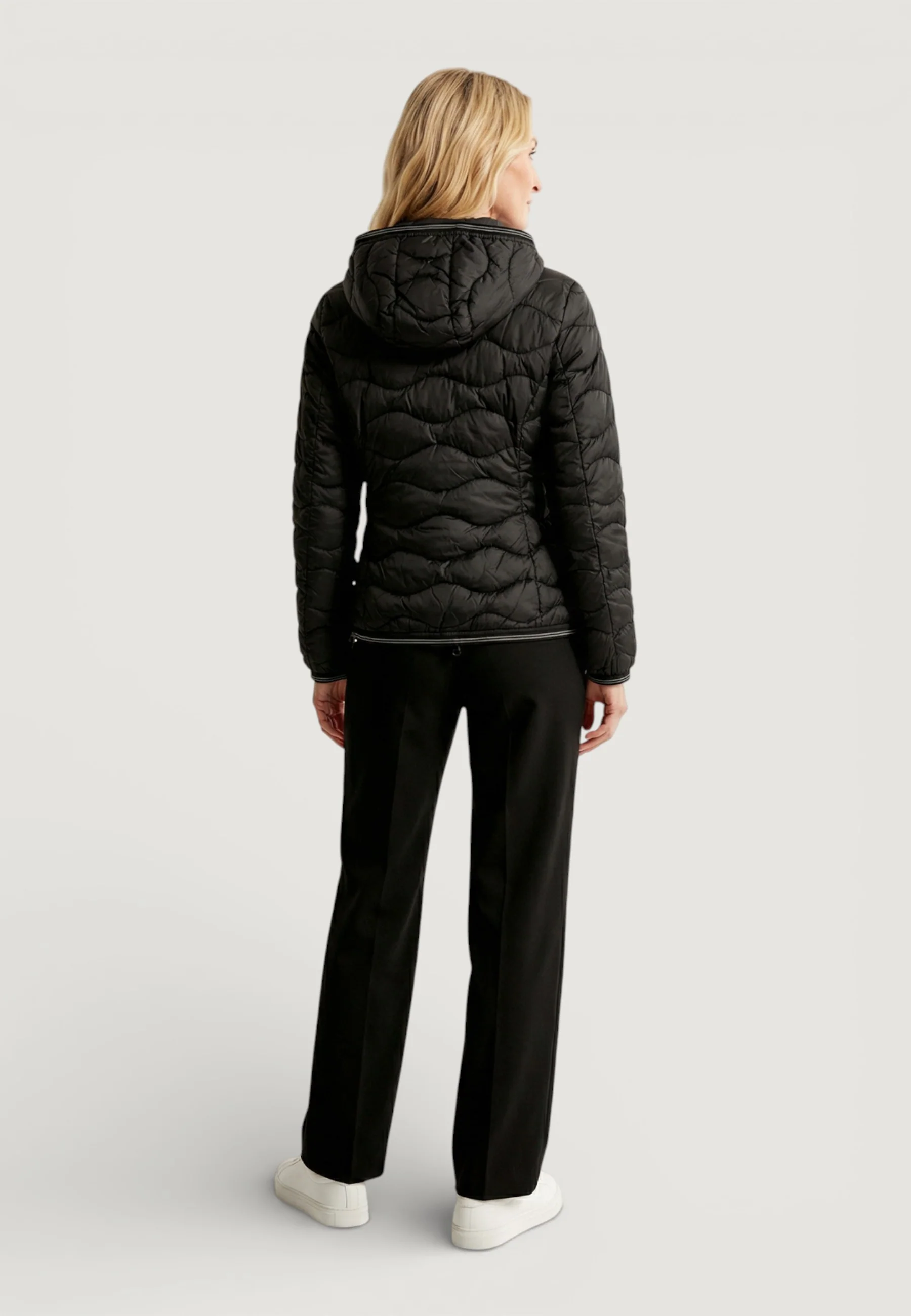 Piumino Blauer. CAMELIA - Image 3