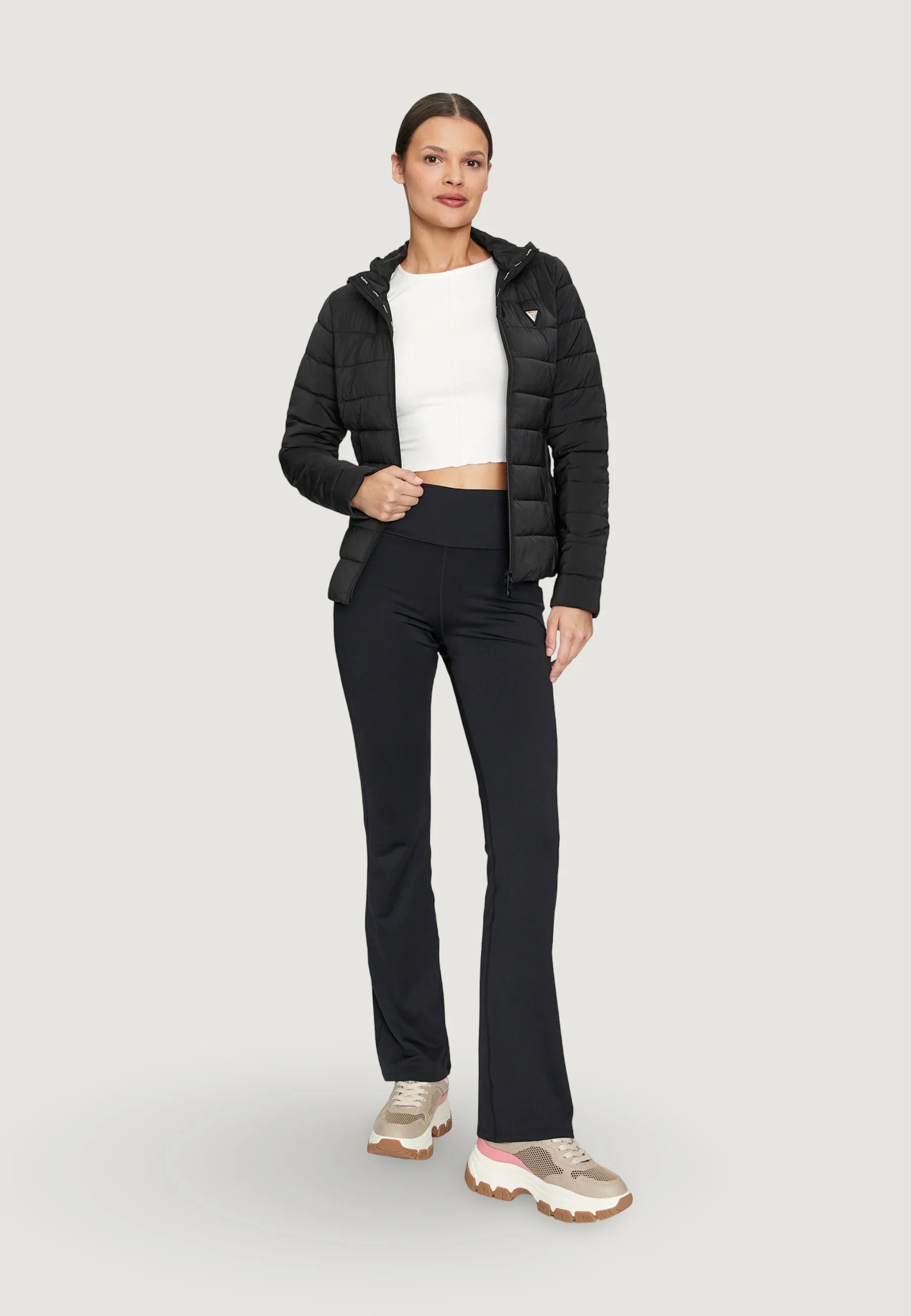Piumino Guess Active SOLID HEAVY DIANN PUFFER - Image 3