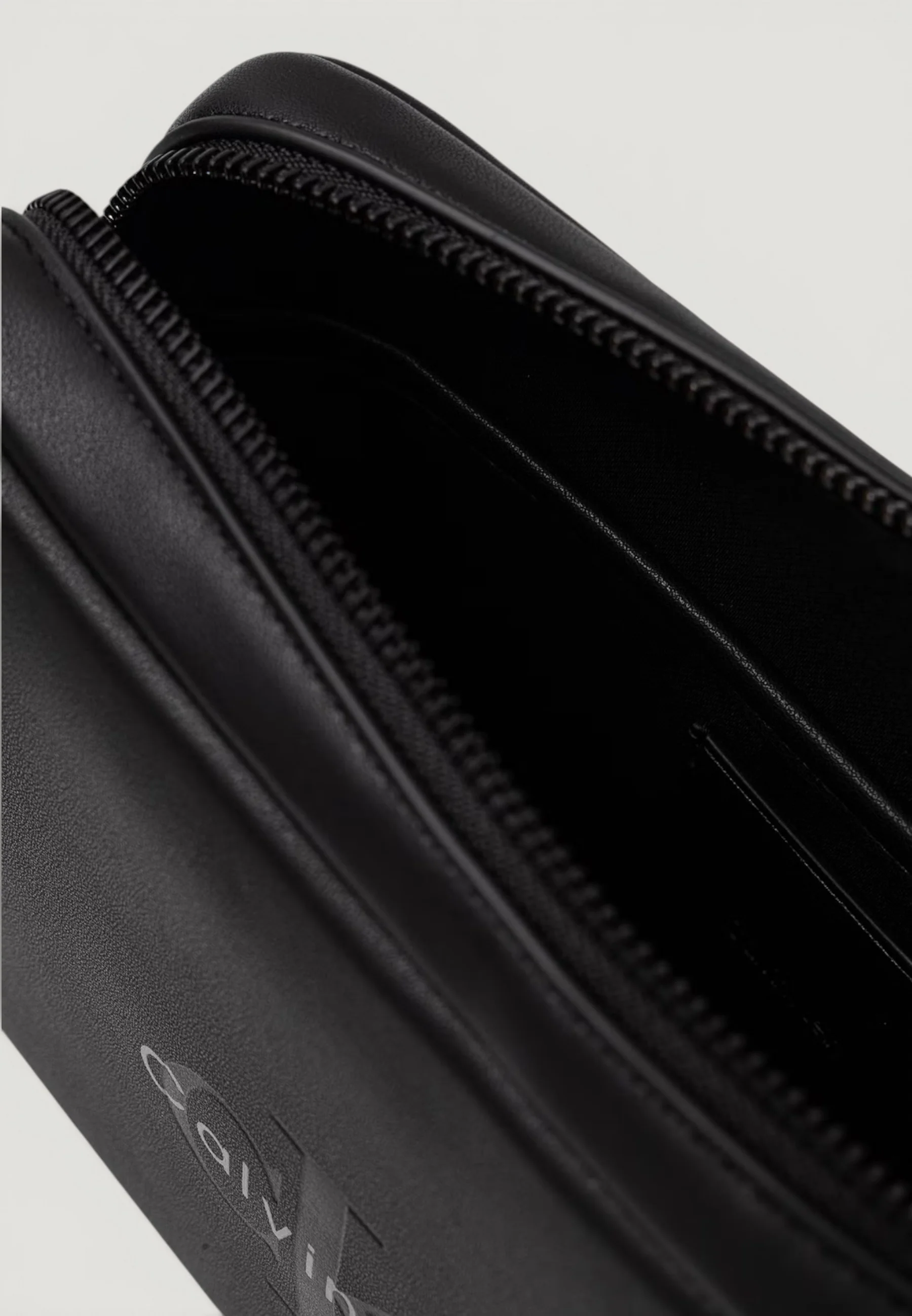 Pochette e beauty Calvin Klein BOLD POUCH W/ HANDLE - Image 3