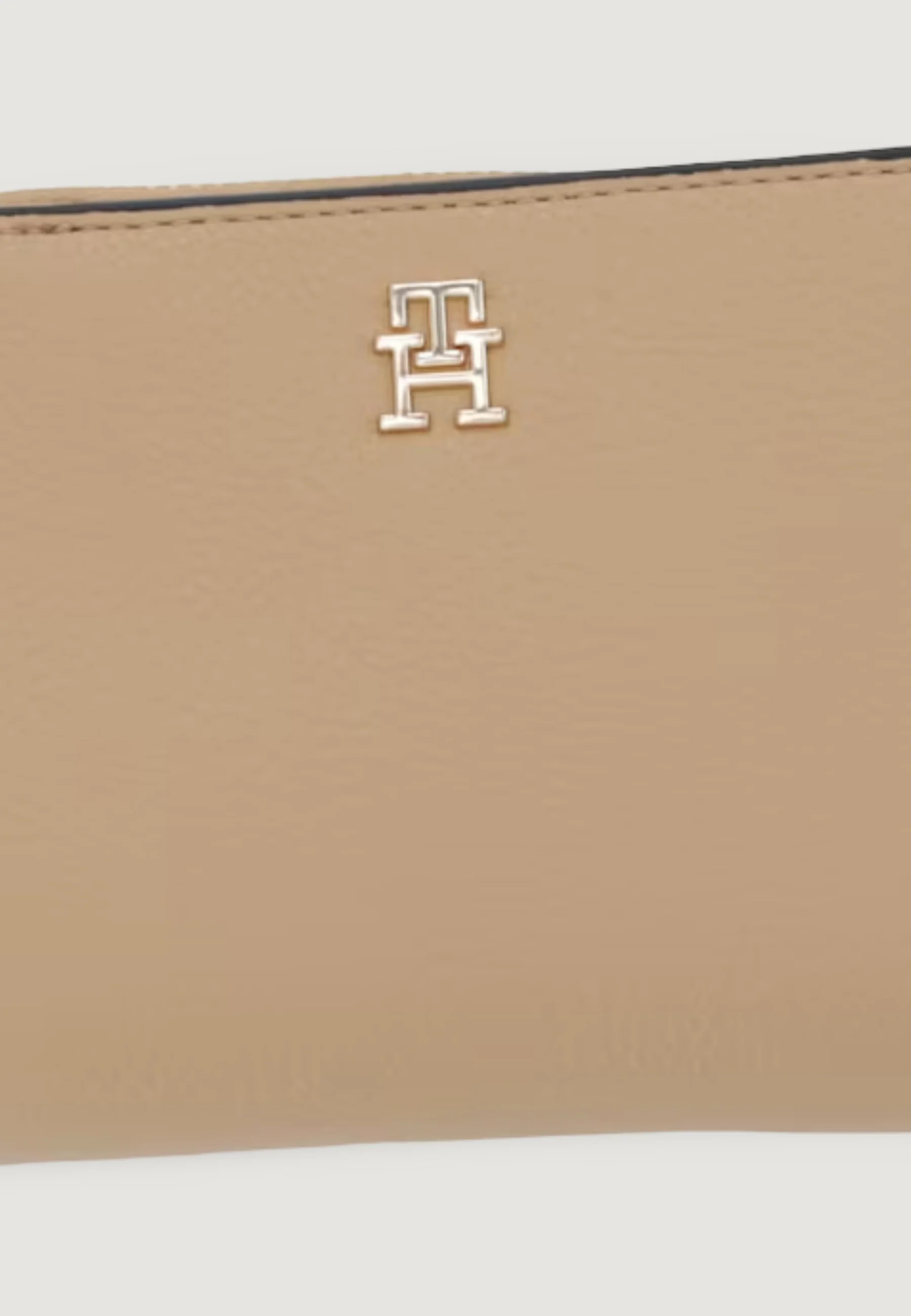 Portafoglio medio Tommy Hilfiger TH ICON MED ZA W/ FLAP SEASONAL - Image 4