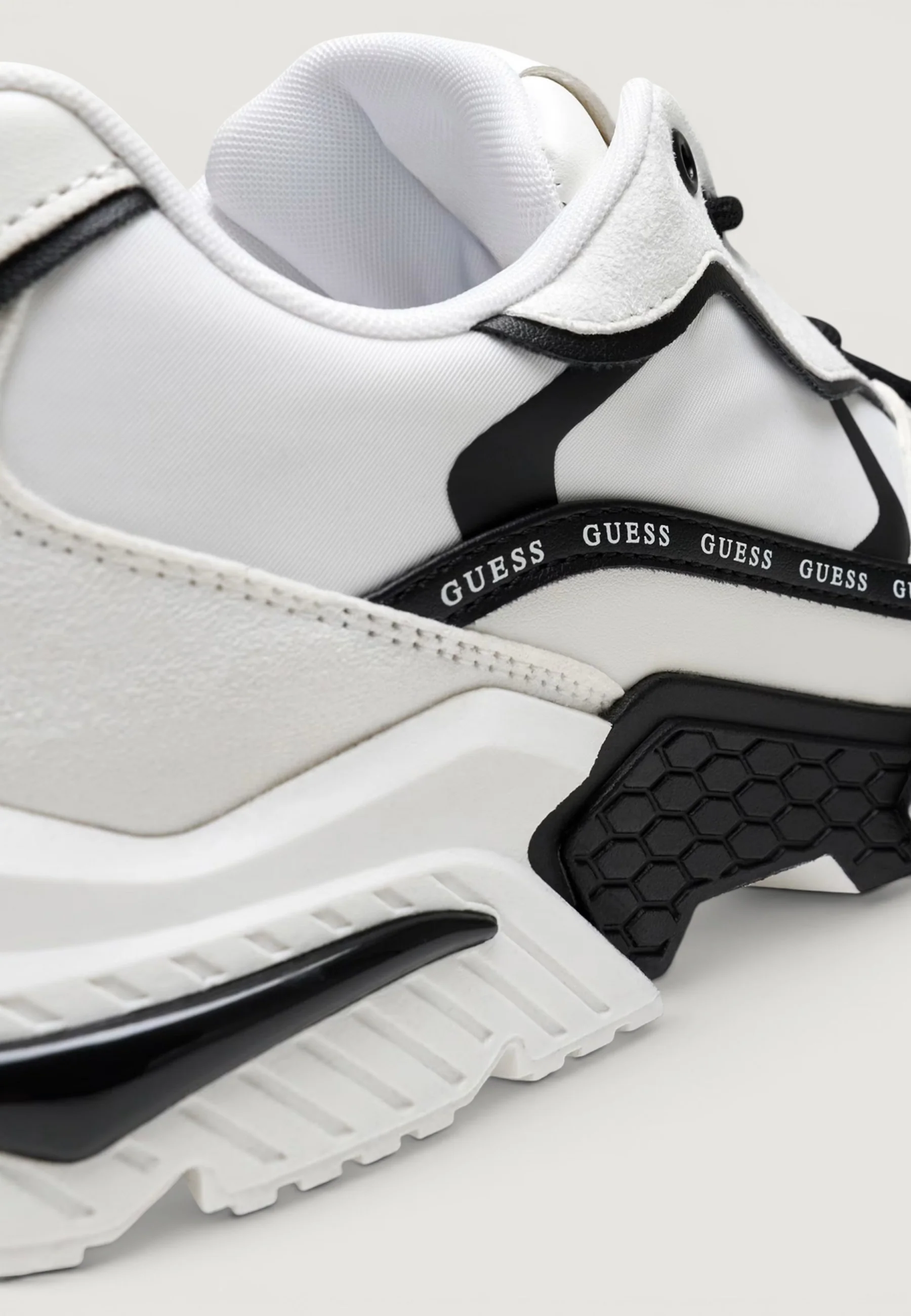 Sneakers Guess CARRLI6 - Image 2