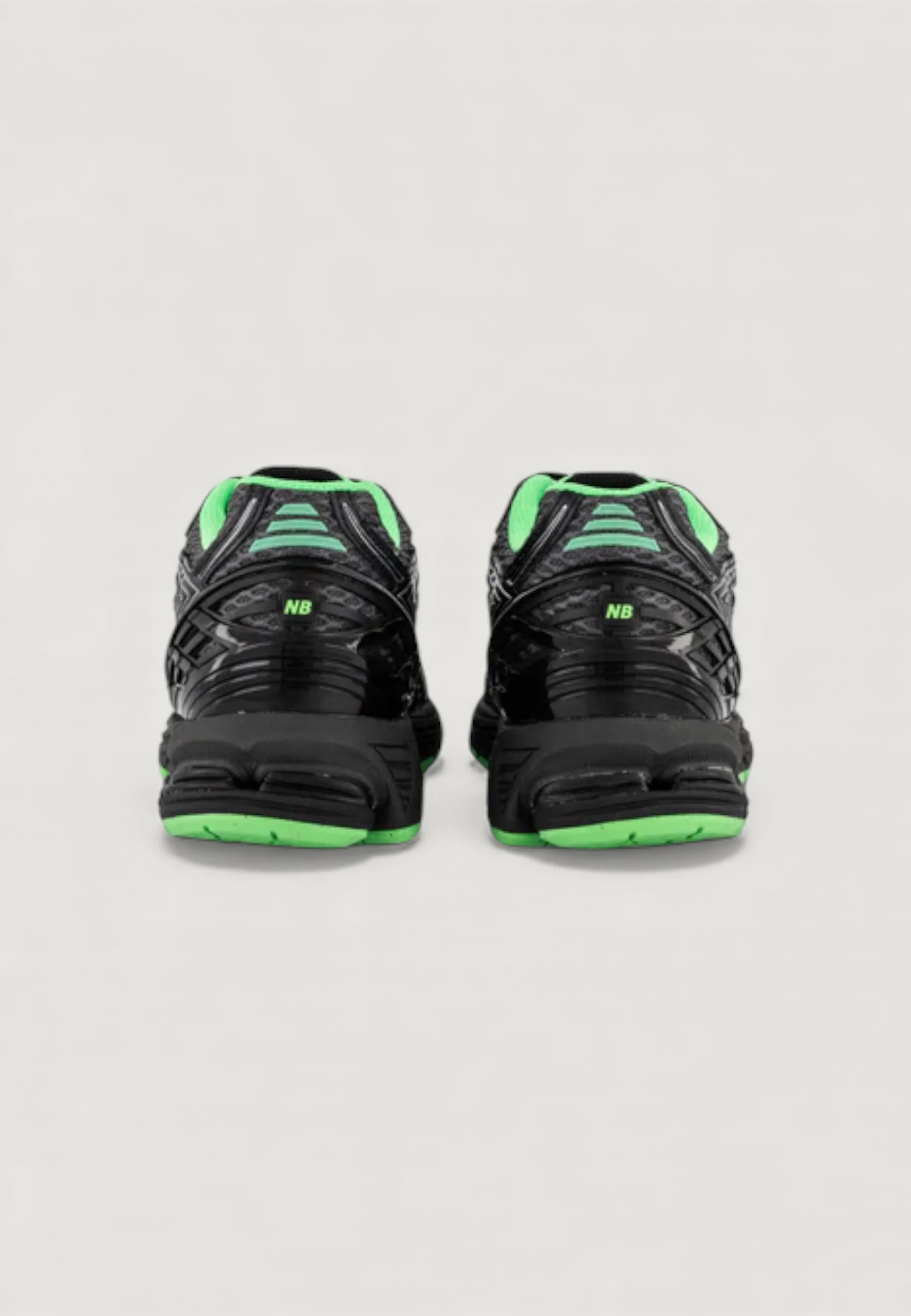Sneakers New Balance 1906 - Imballo Originale Danneggiato - Prodotto Integro - Image 2