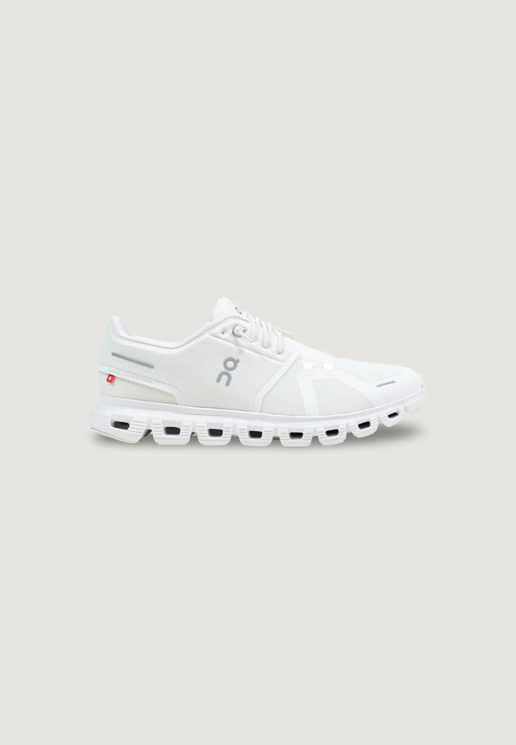 Sneakers On Running Cloud 6