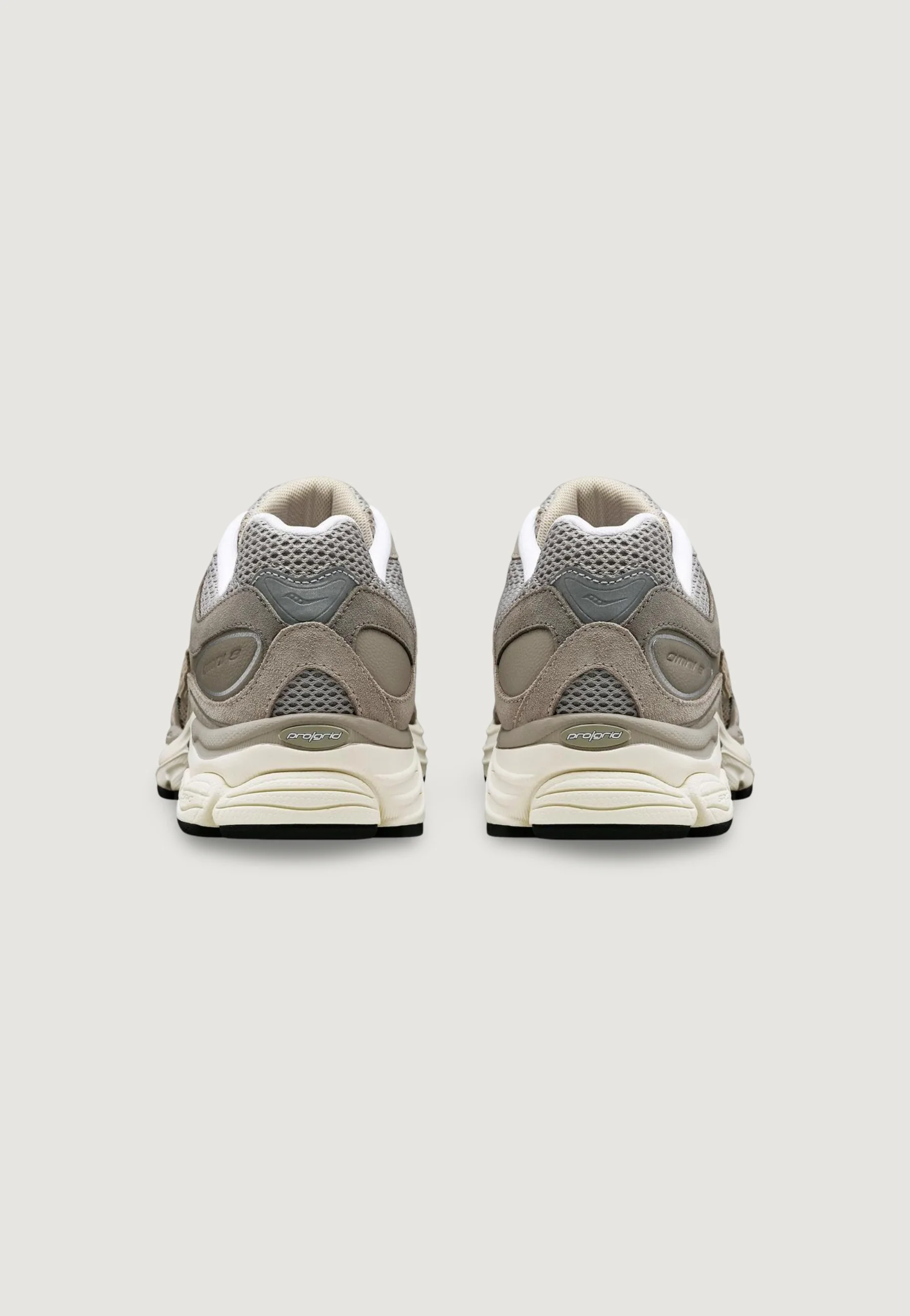 Sneakers Saucony ProGrid Omni 9 Premium - Image 4