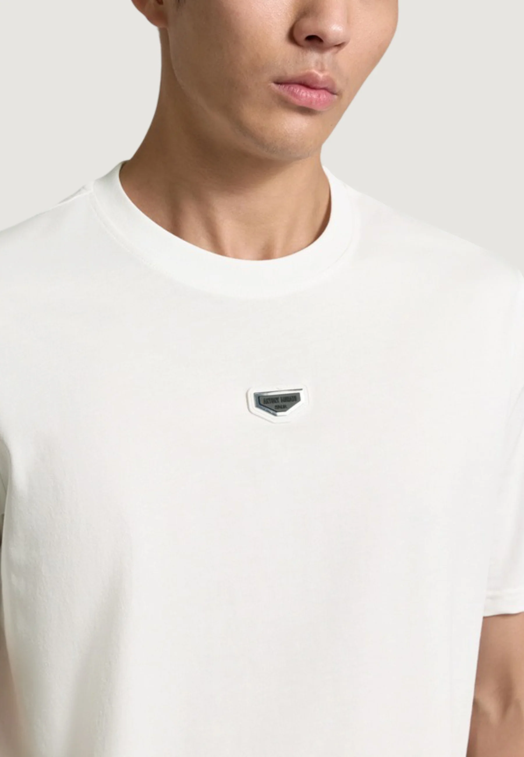 T-shirt Antony Morato RELAXED FIT WITH METAL RUBBER PLATE - Image 3