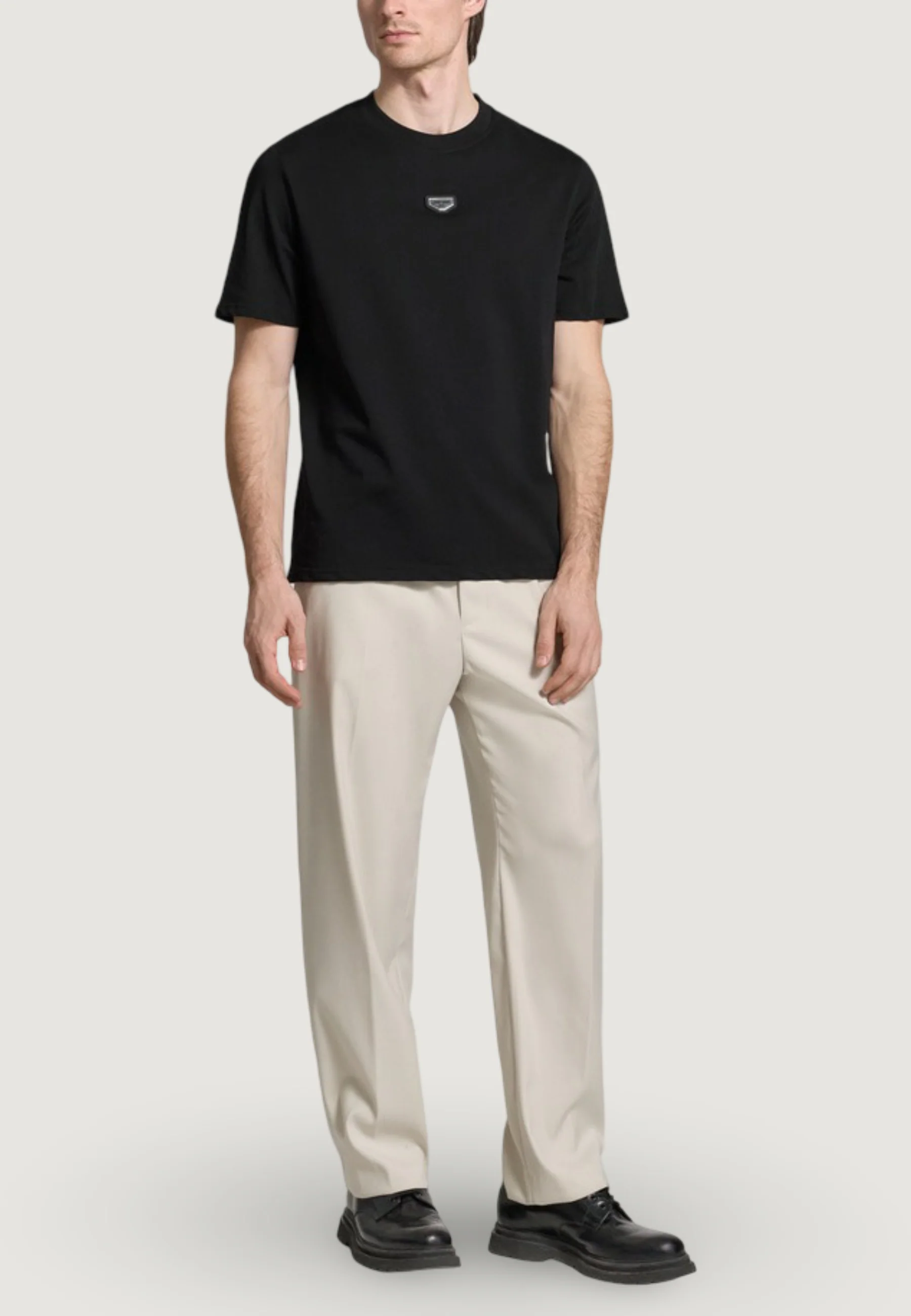 T-shirt Antony Morato RELAXED FIT WITH METAL RUBBER PLATE - Image 4