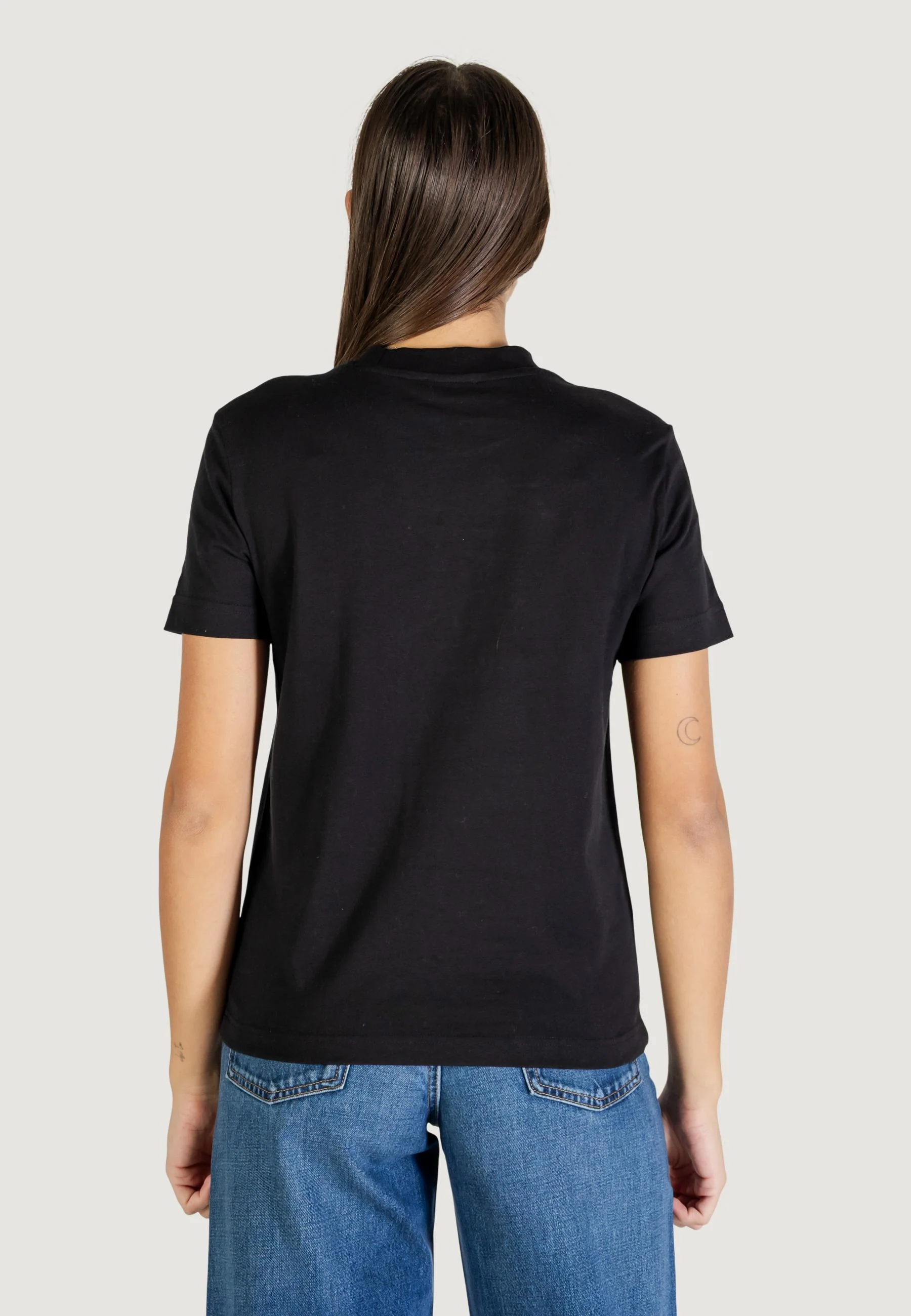 T-shirt Calvin Klein Jeans LV047E819G - Image 2