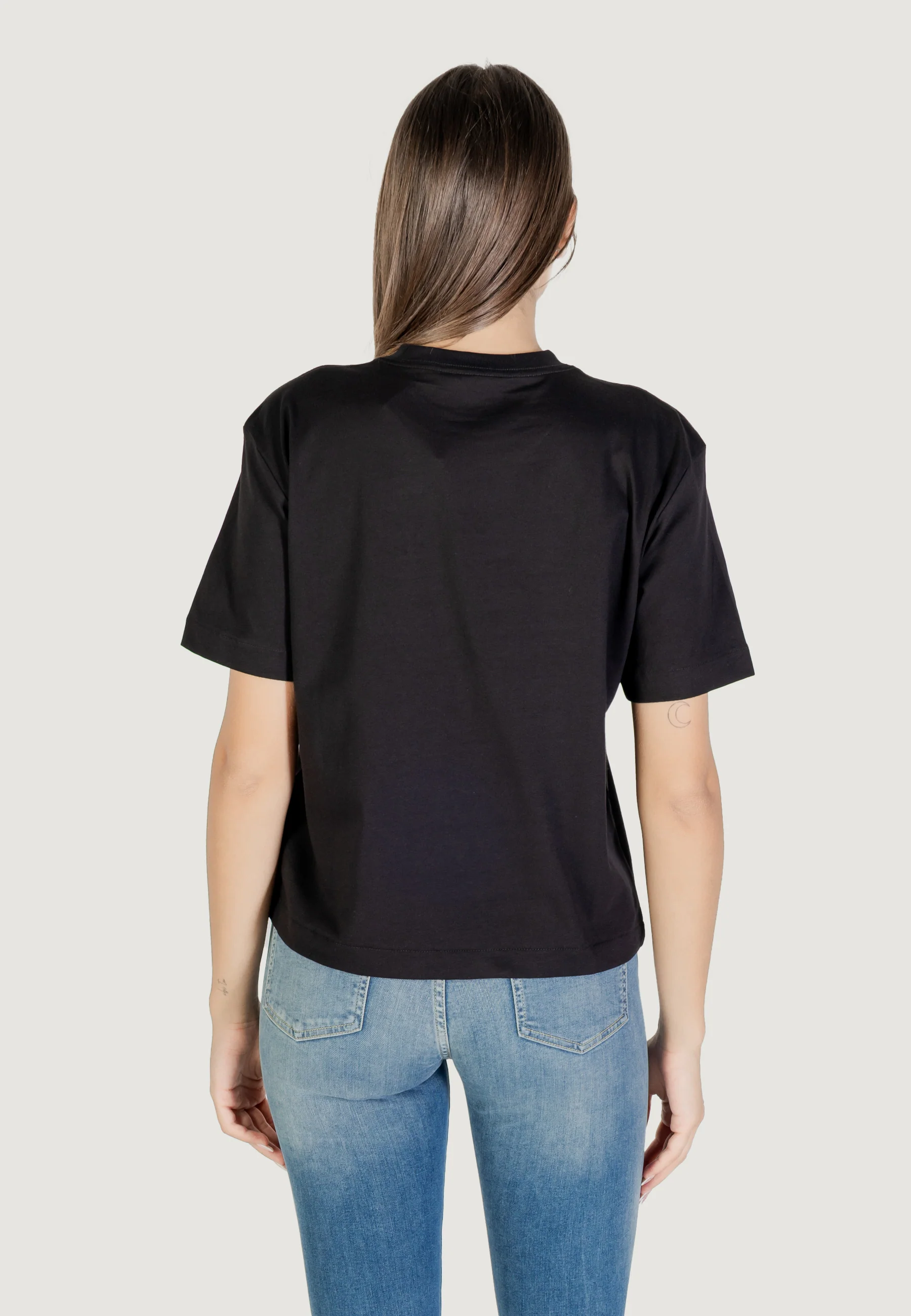 T-shirt Calvin Klein Jeans SS BOXY FIT TEE - Image 4
