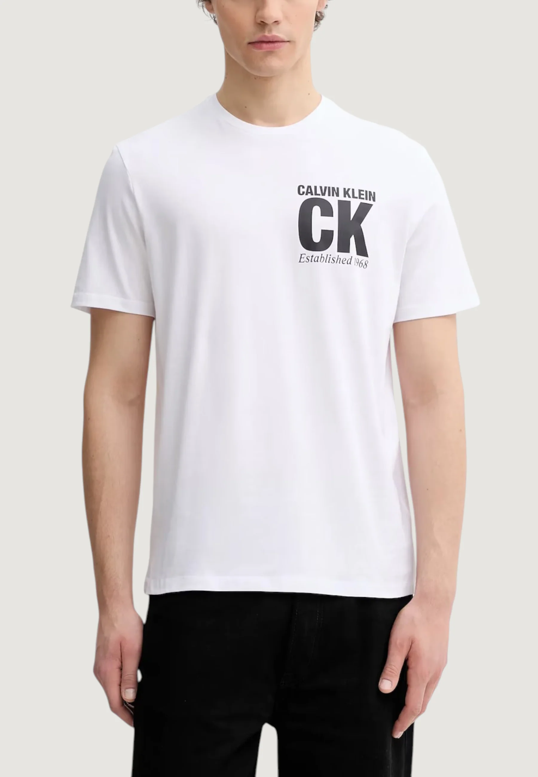 T-shirt Calvin Klein LV04RE819G