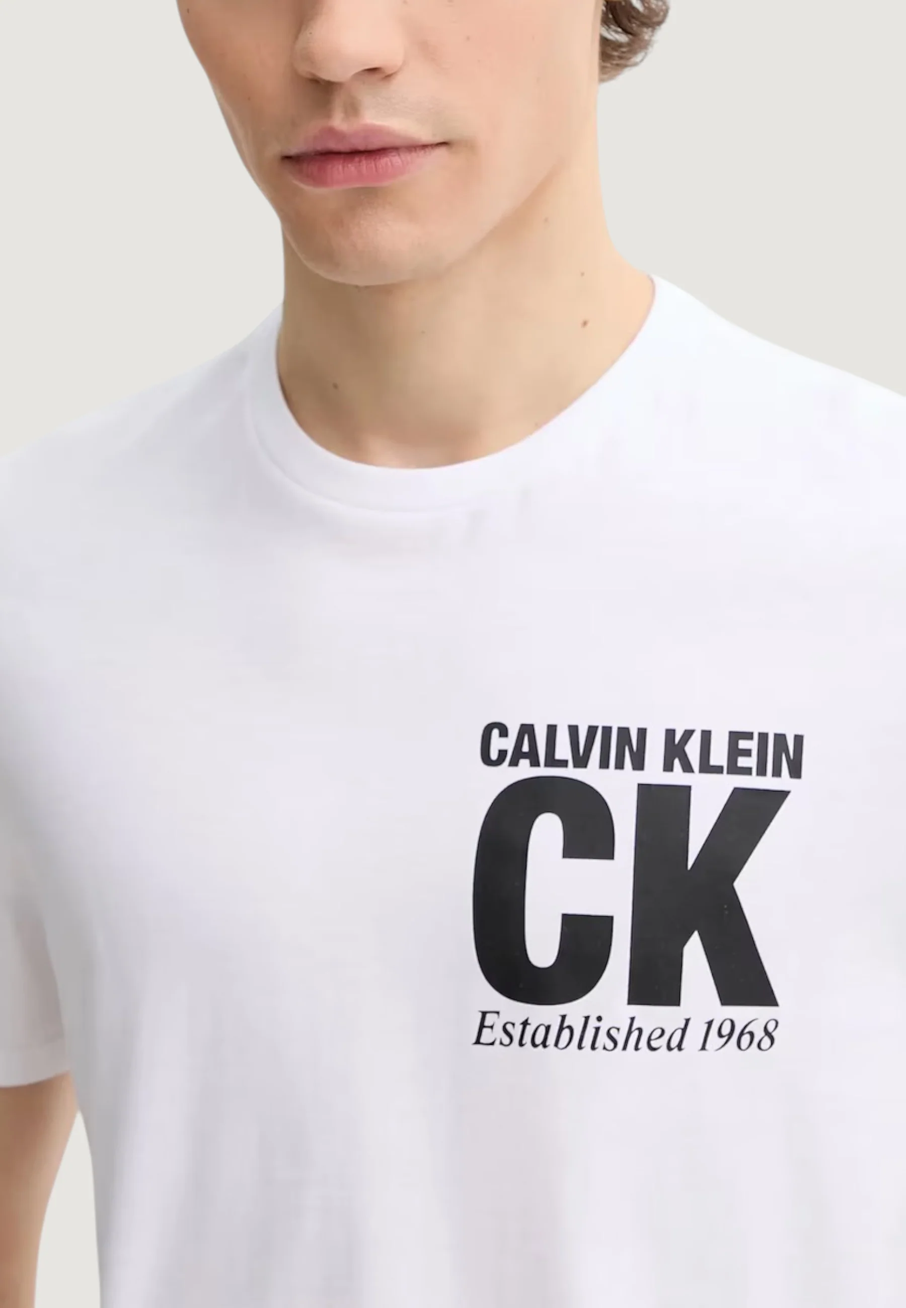 T-shirt Calvin Klein LV04RE819G - Image 4