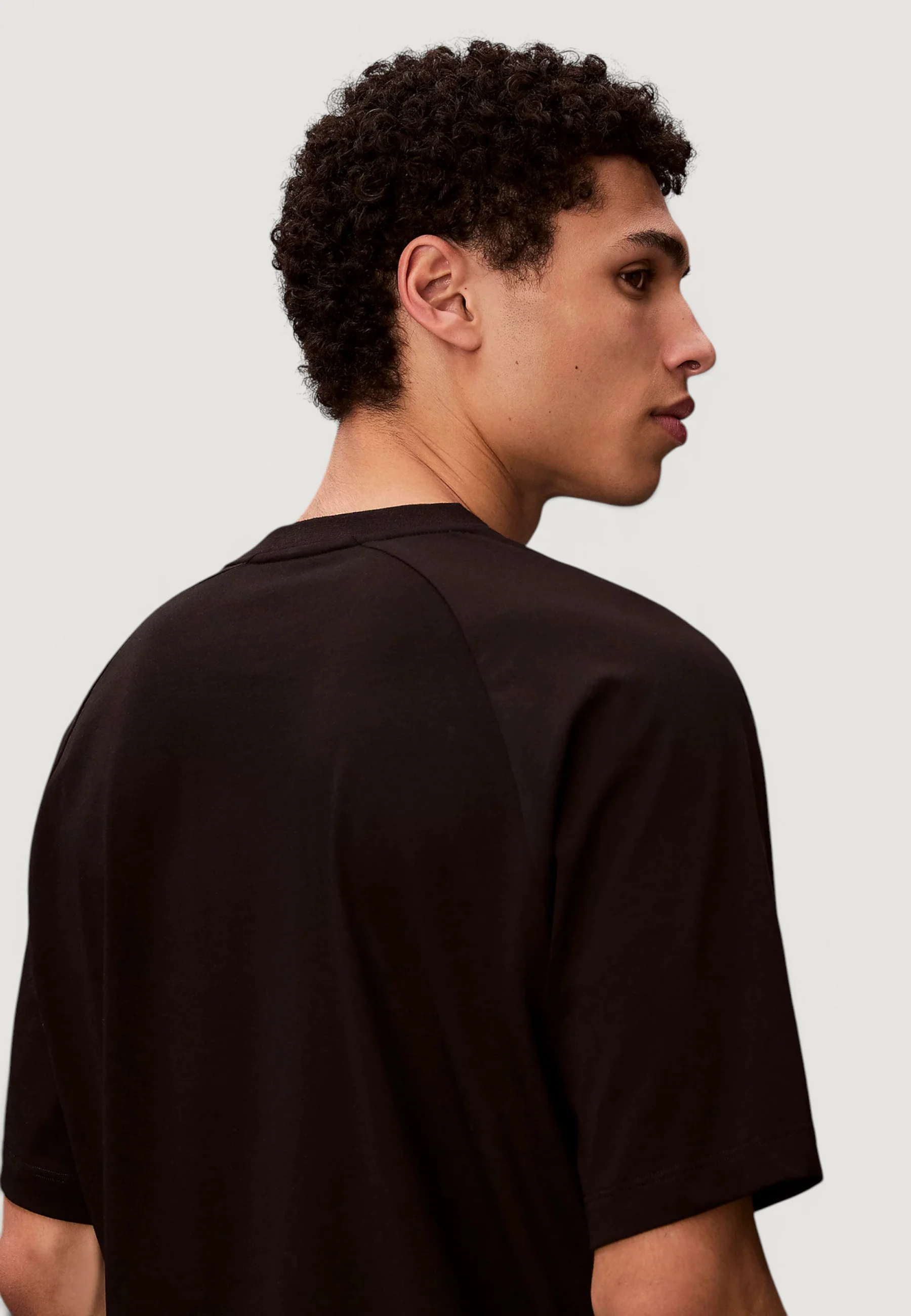 T-shirt Calvin Klein Sport LVGMS6K112 - Image 4
