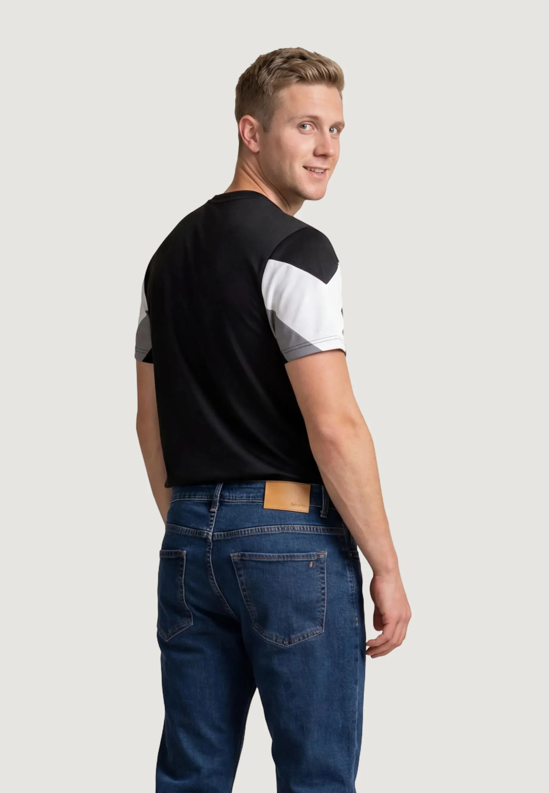 T-shirt EA7 7M001603 AF12503 - Image 2