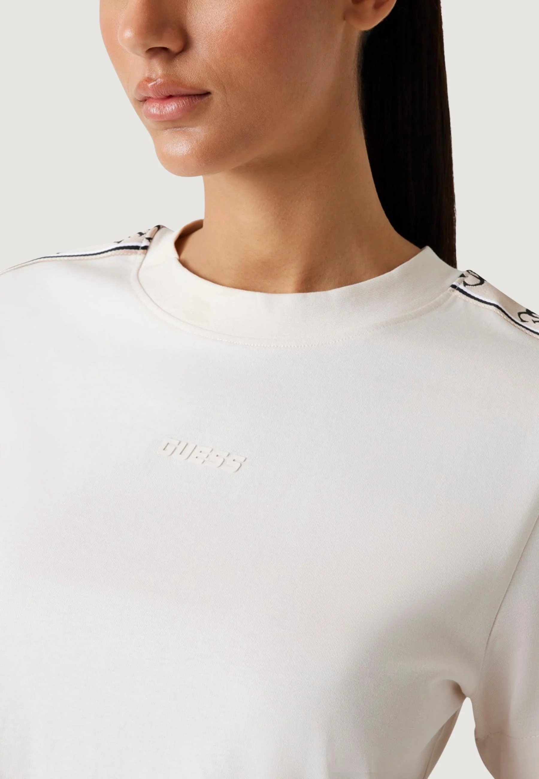 T-shirt Guess Active BRITNEY CROP TEE - Image 5