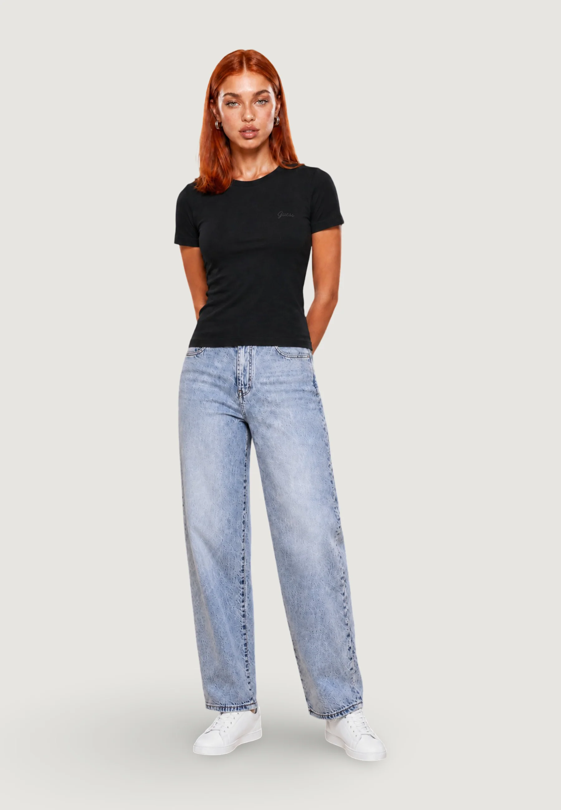 T-shirt Guess Active CHARA SS TEE - Image 4