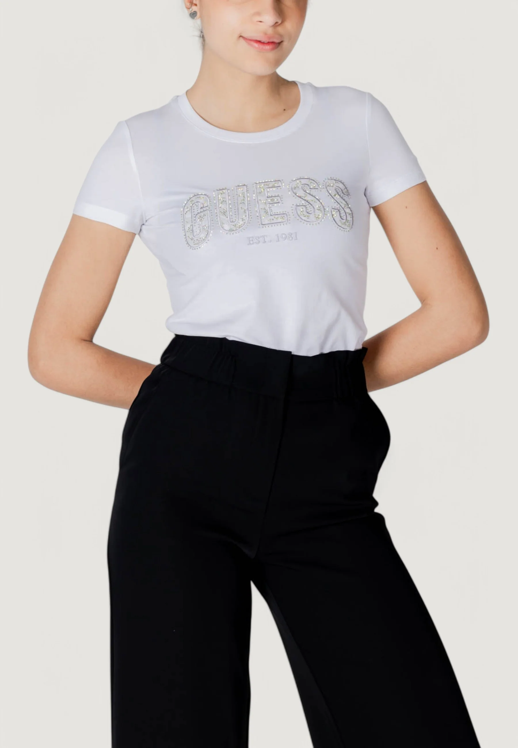 T-shirt Guess CN SS LOGO LACE TEE