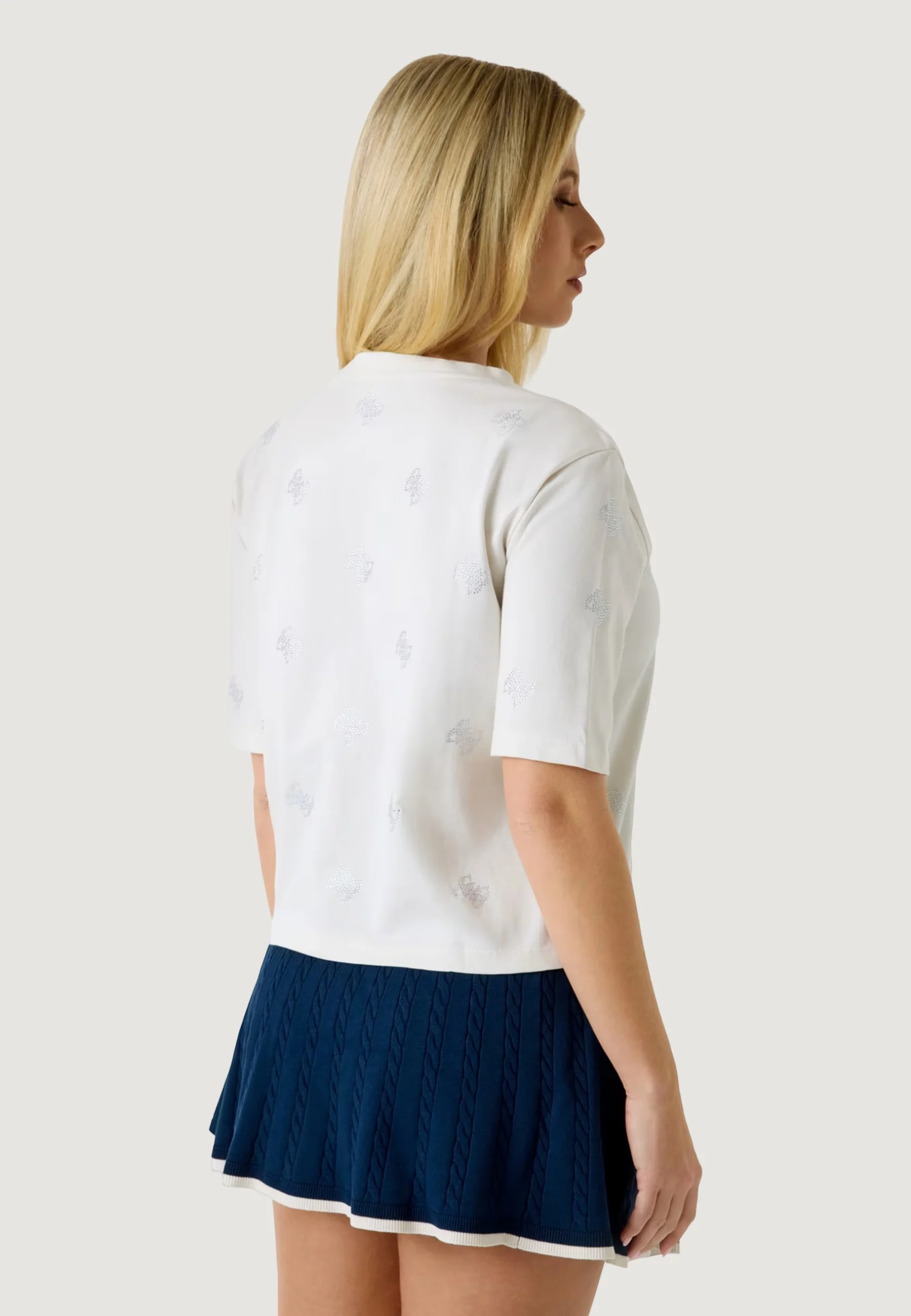 T-shirt Guess Active SILVY 4G SS CN T-SHIRT - Image 3