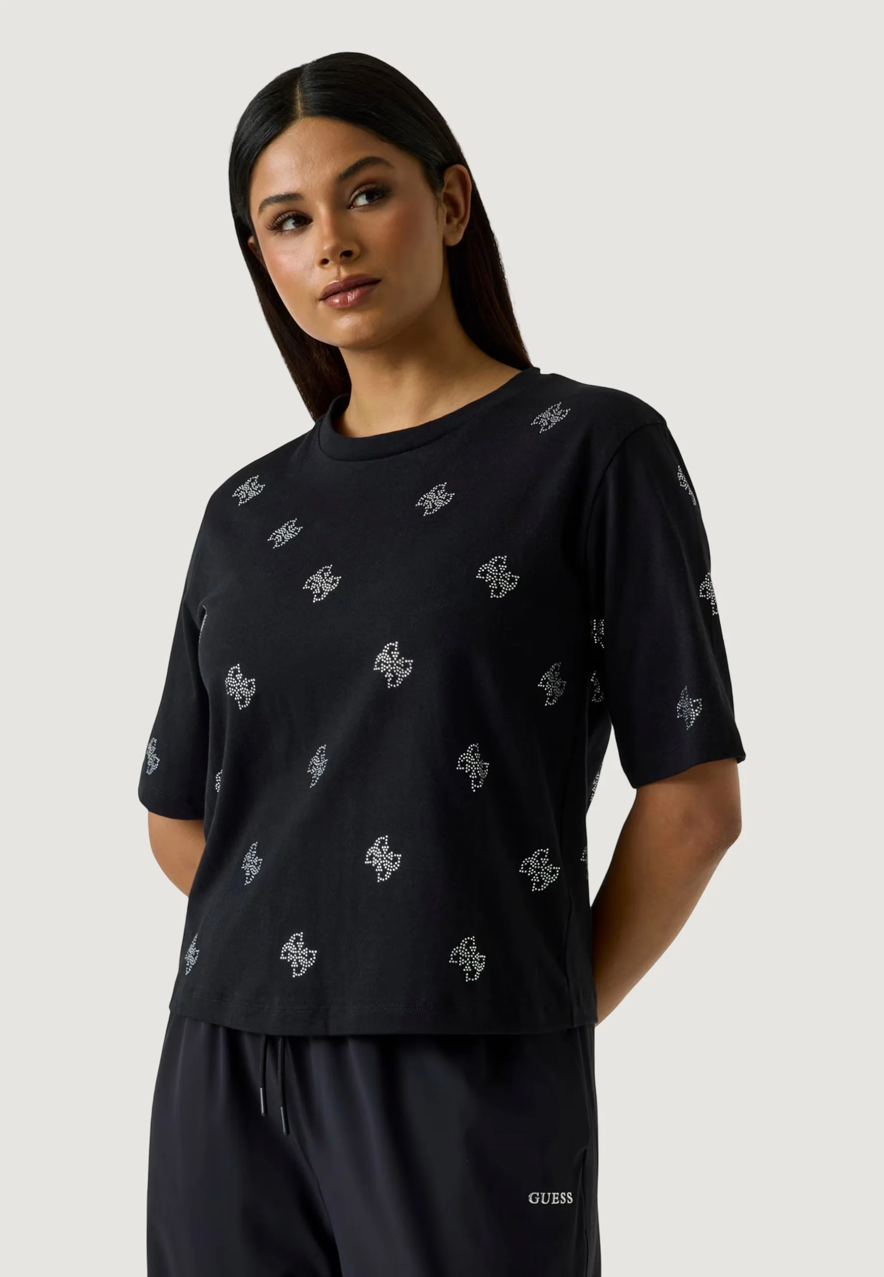 T-shirt Guess Active SILVY 4G SS CN T-SHIRT