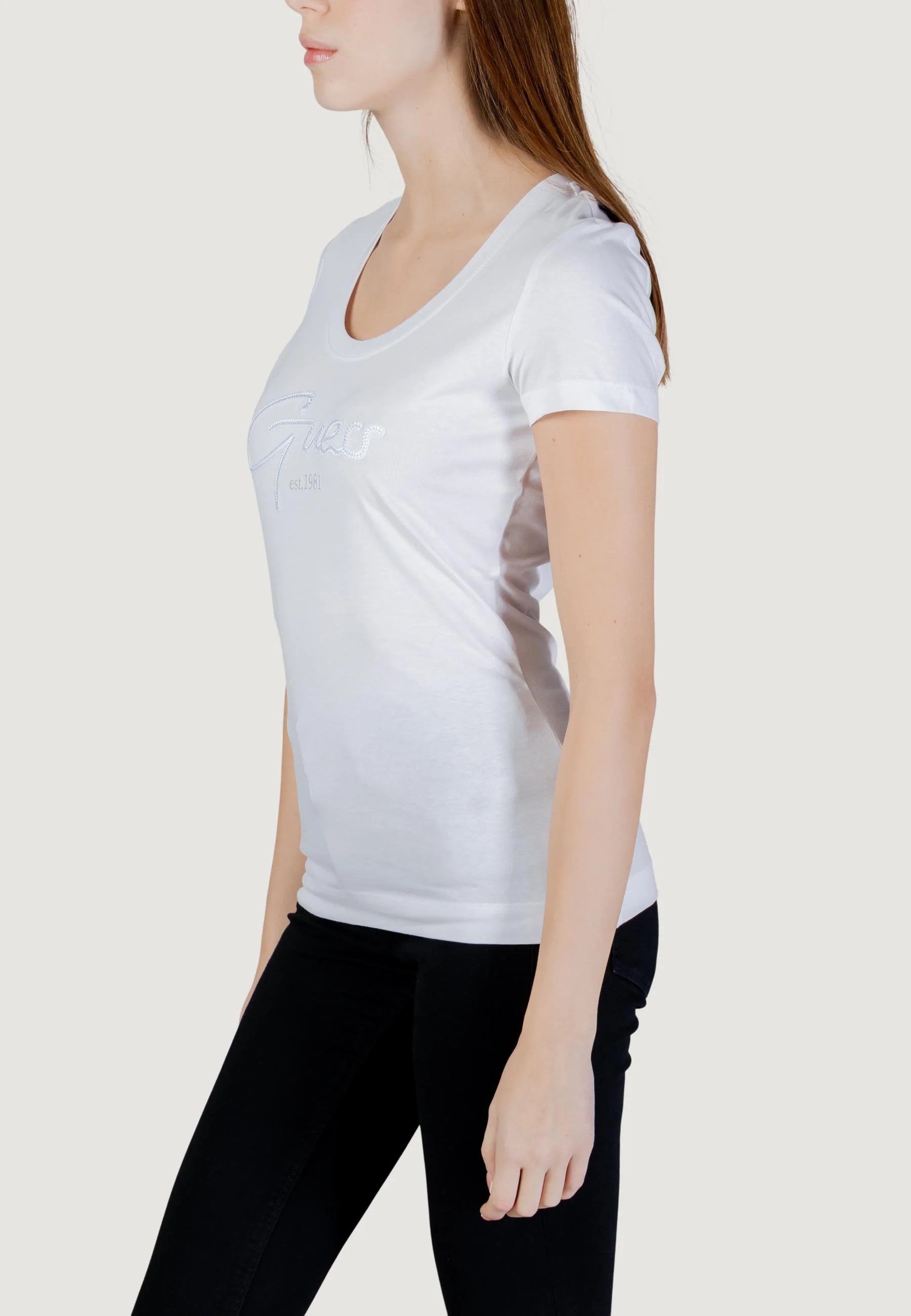 T-shirt Guess SS CN GUESS SCRIPT TEE - Image 4